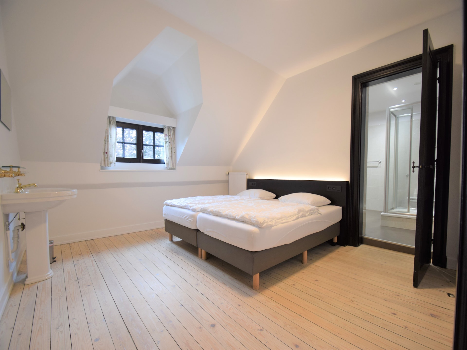 Landhuis in de bossen bij Spa voor 30 personen met sauna en jacuzzi - foto 5
