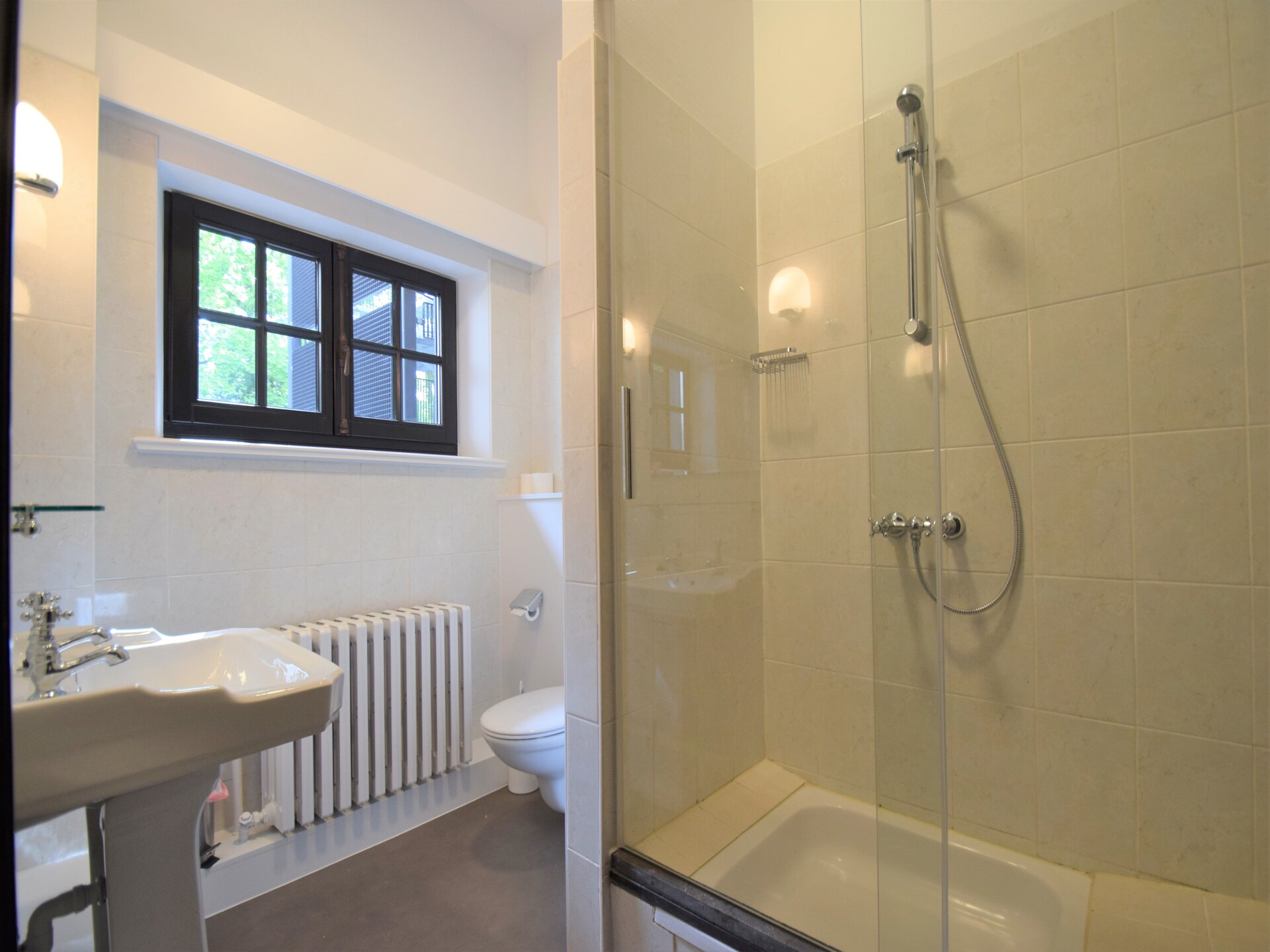 Landhuis in de bossen bij Spa voor 30 personen met sauna en jacuzzi - foto 31