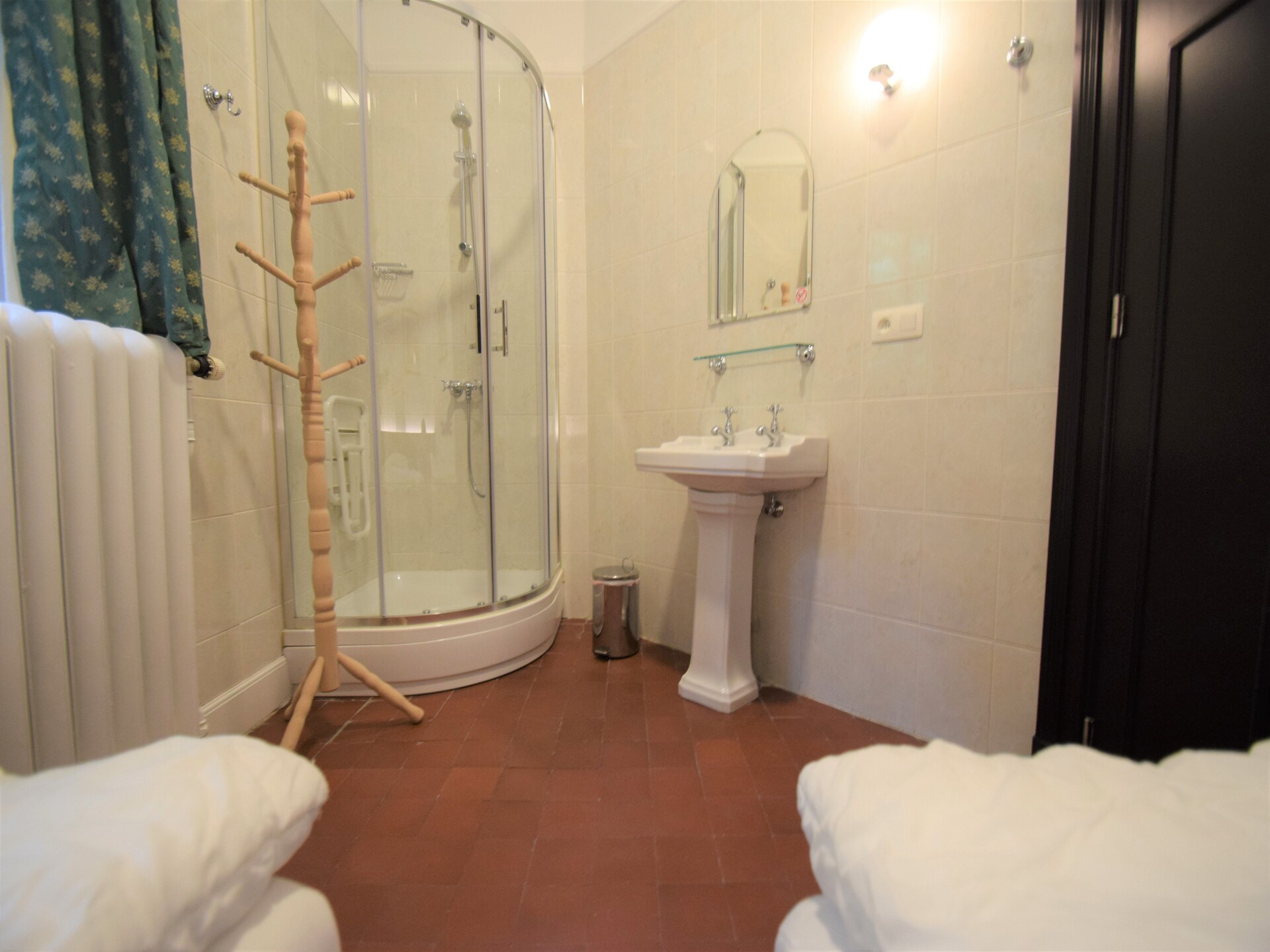 Landhuis in de bossen bij Spa voor 30 personen met sauna en jacuzzi - foto 32