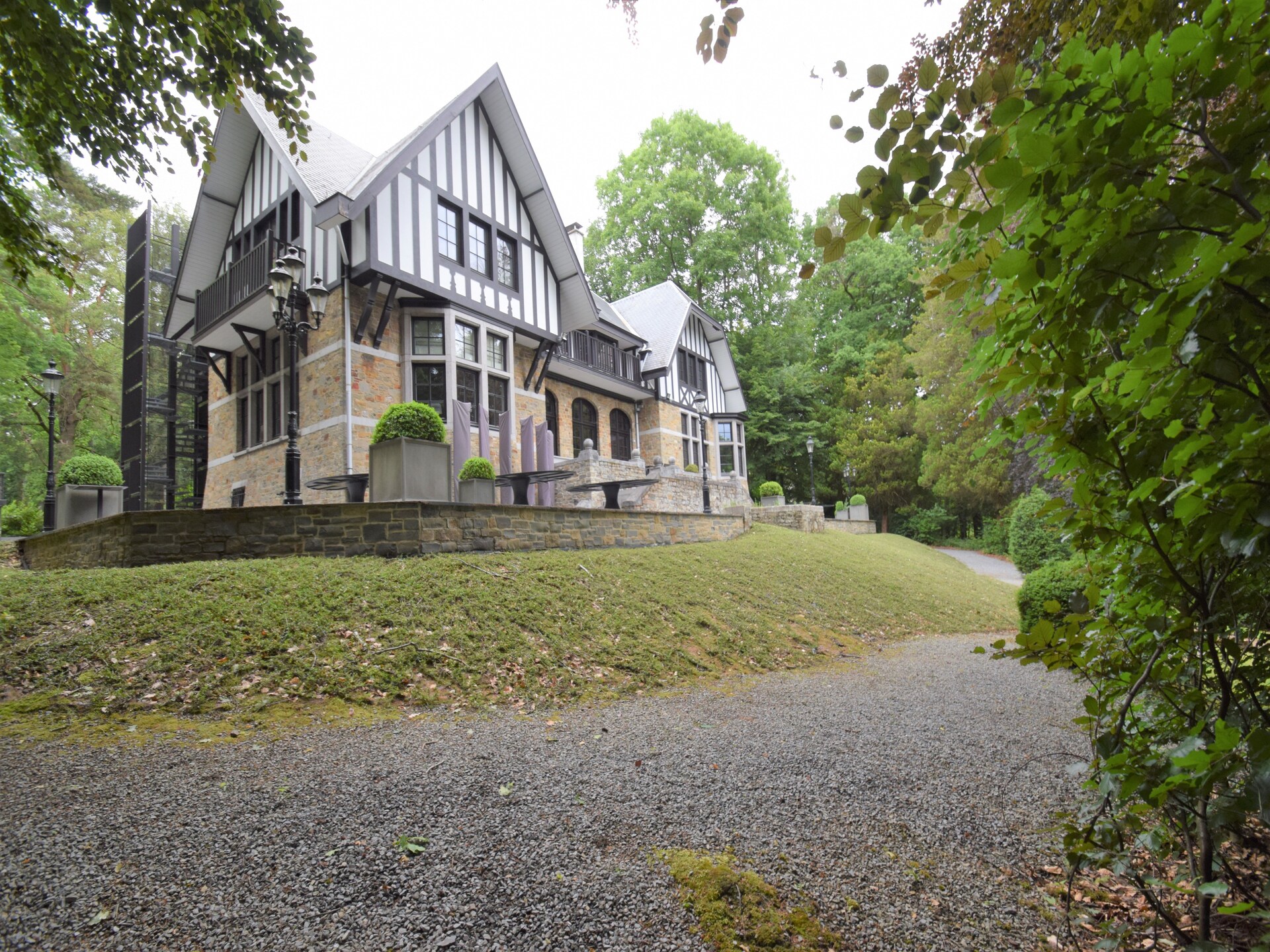 Landhuis in de bossen bij Spa voor 30 personen met sauna en jacuzzi - foto 6