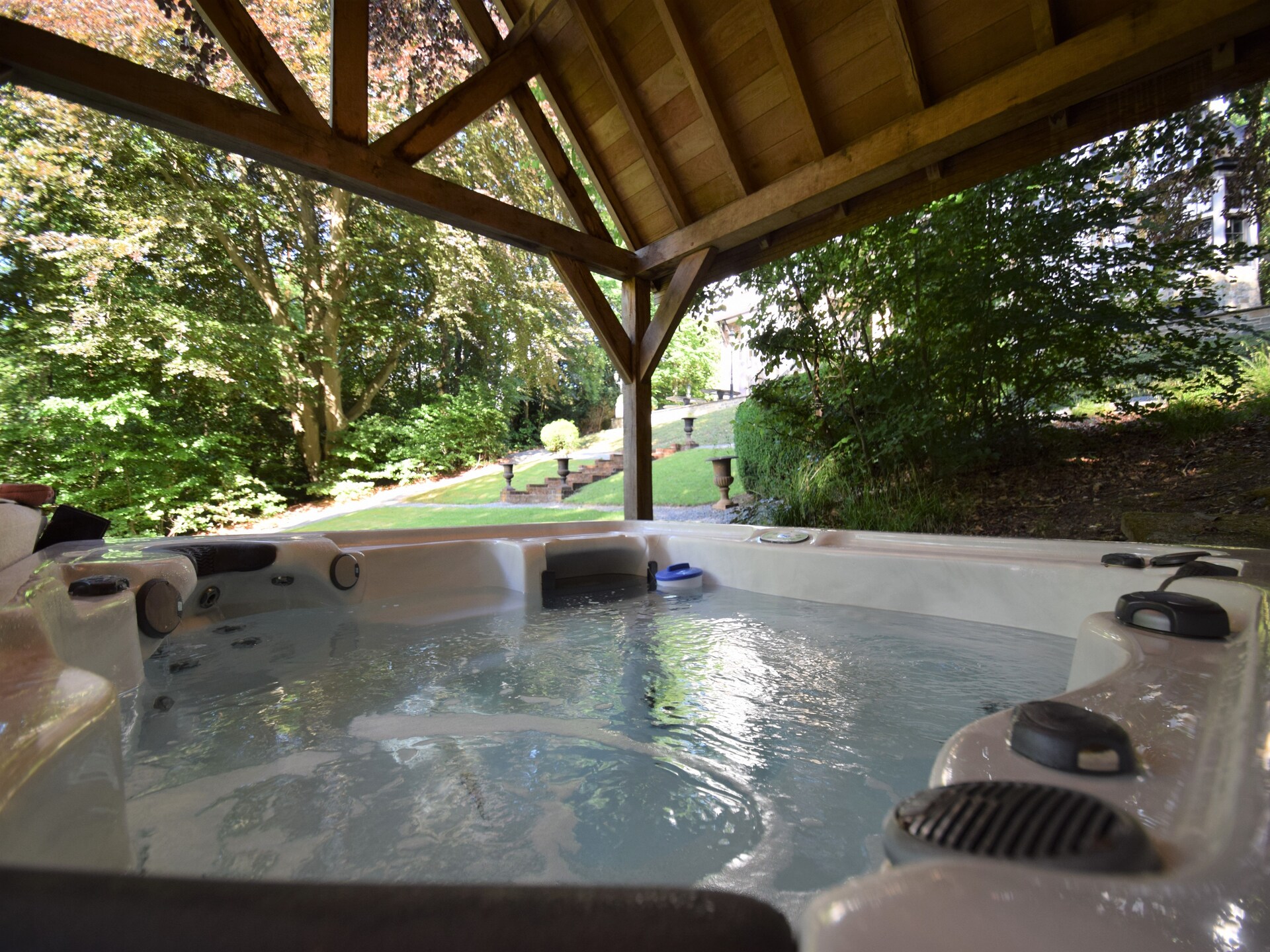 Landhuis in de bossen bij Spa voor 30 personen met sauna en jacuzzi - foto 39