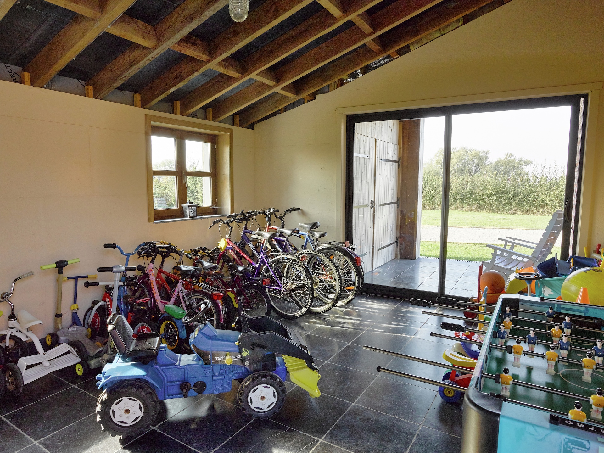 24-persoons landhuis met 9 badkamers in Kaaskerke Diksmuide - foto 34