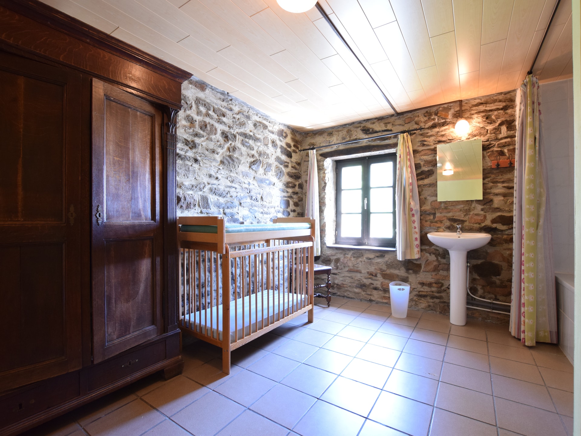 16-persoons boerderij met sauna in hartje Gouvy - foto 14