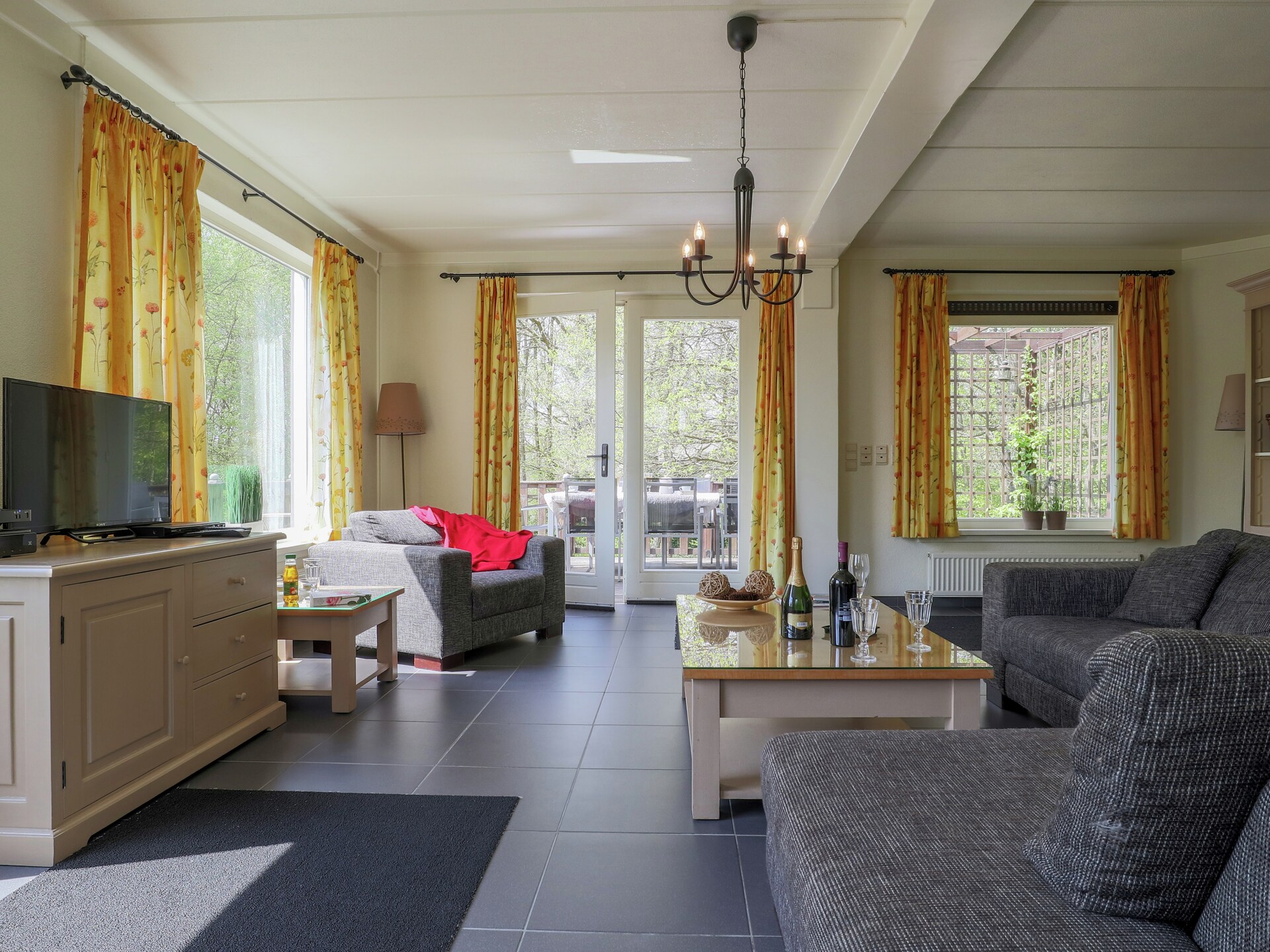 8-persoons villa met balkon en omheinde tuin in Rendeux-Beffe - foto 10