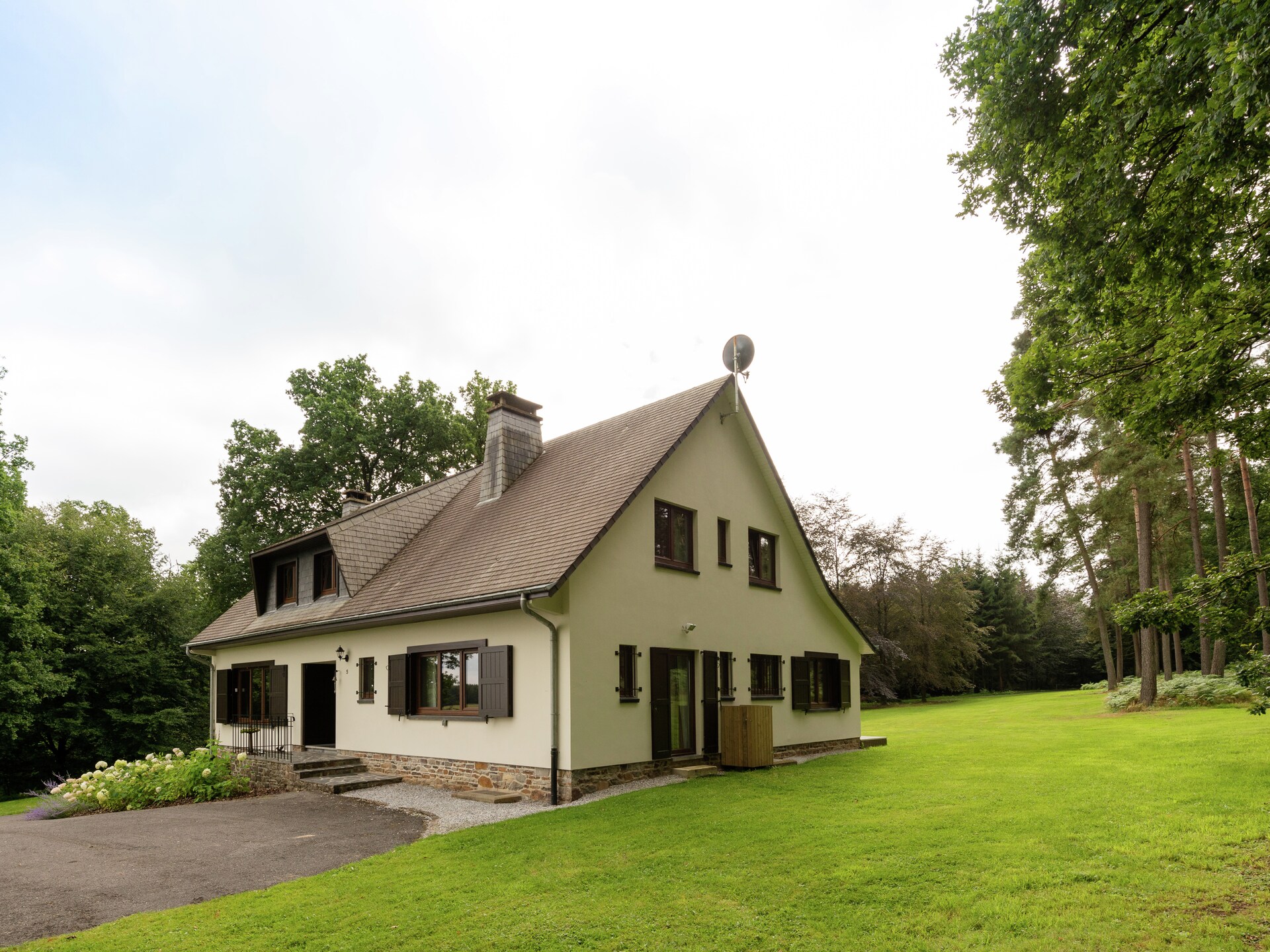 Villa Le Beau Jardin: 5-slaapkamer villa met sauna en tennis in Tenneville - foto 6
