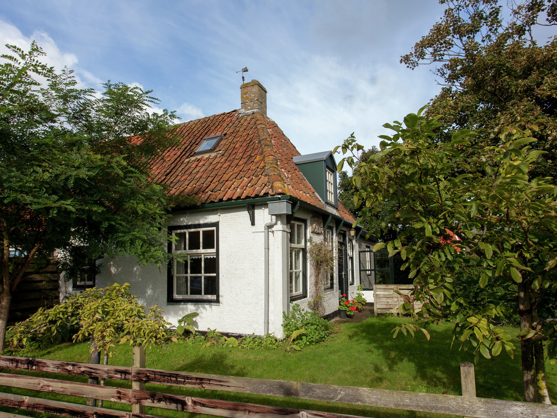 Anno 1711: Sfeervol landhuis in het bos bij Nes, 1km van strand - foto 7