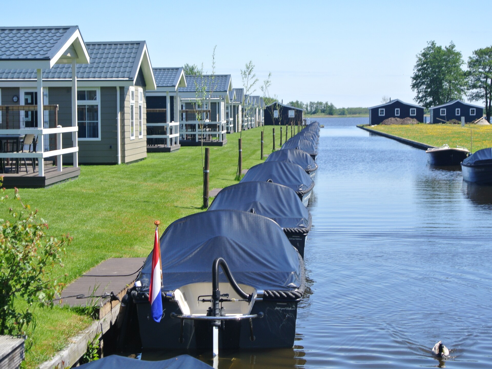 Landhuis aan het water in Giethoorn met privé-sloep en serre - foto 14