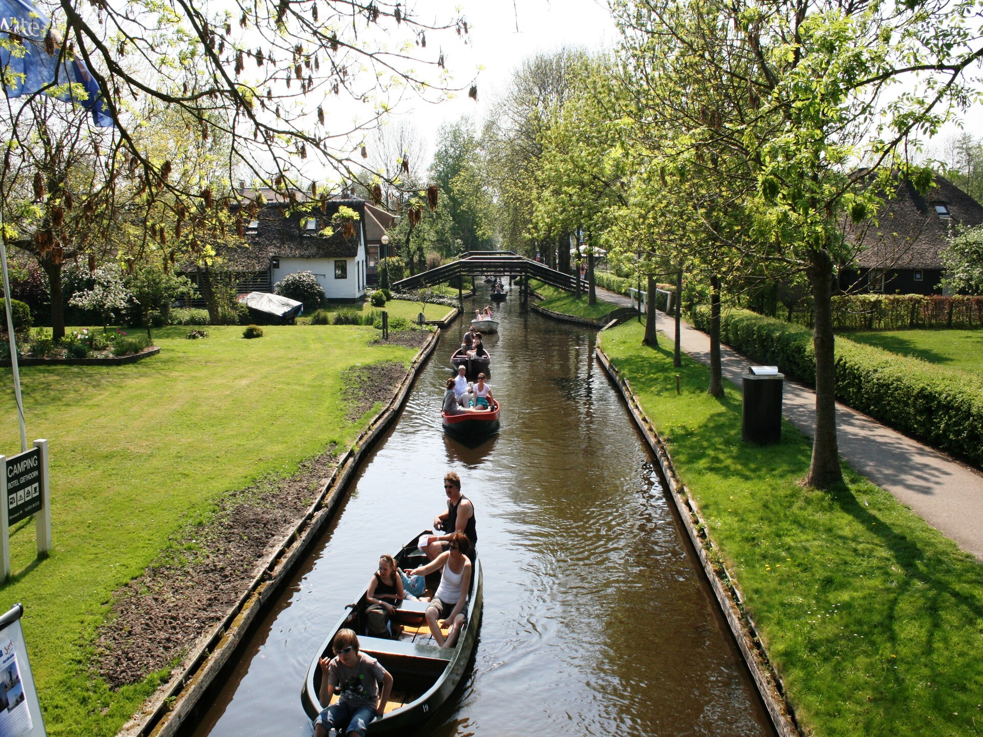 Landhuis aan het water in Giethoorn met privé-sloep en serre - foto 35
