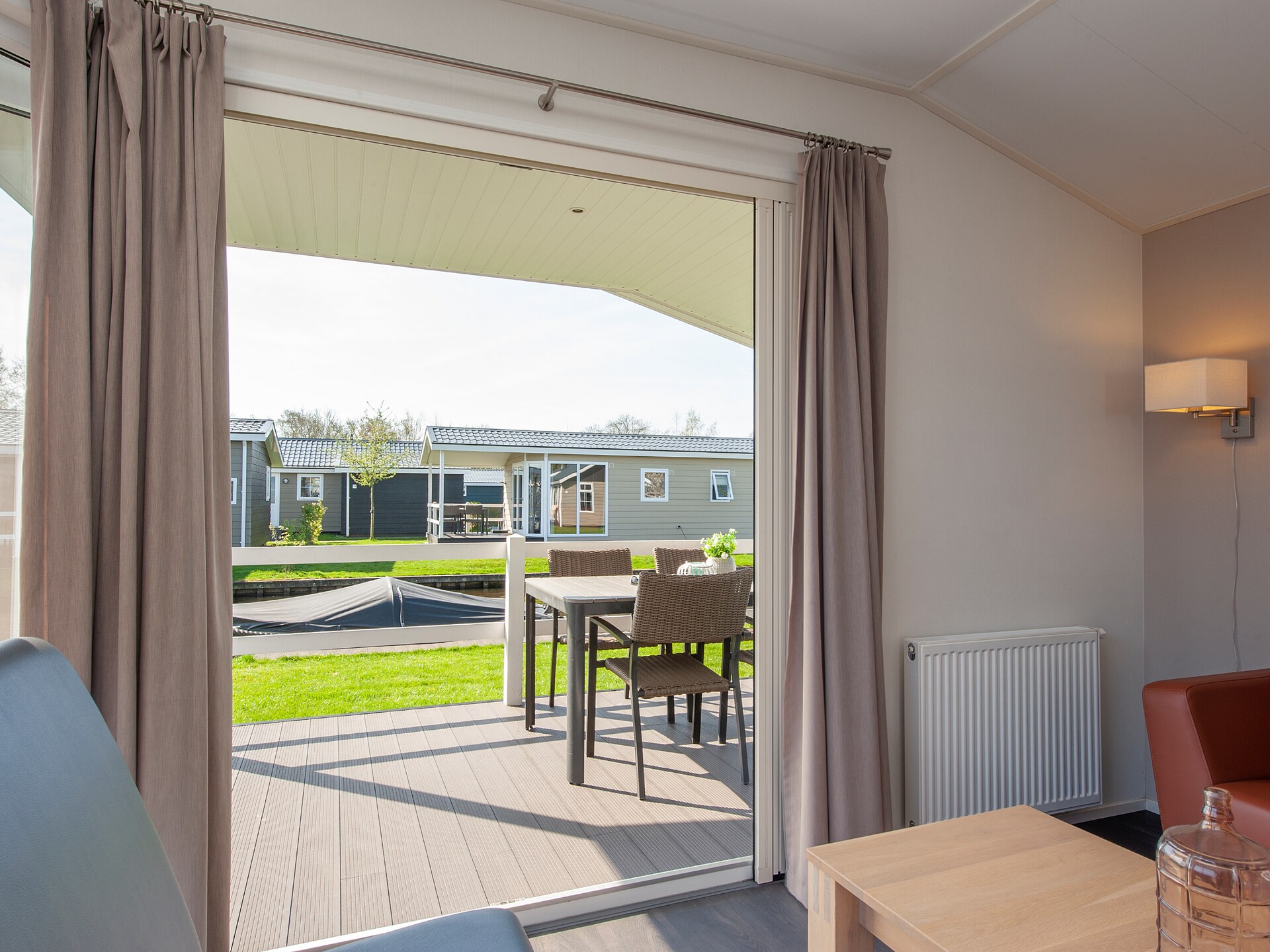 Landhuis aan het water in Giethoorn met privé-sloep en serre - foto 20