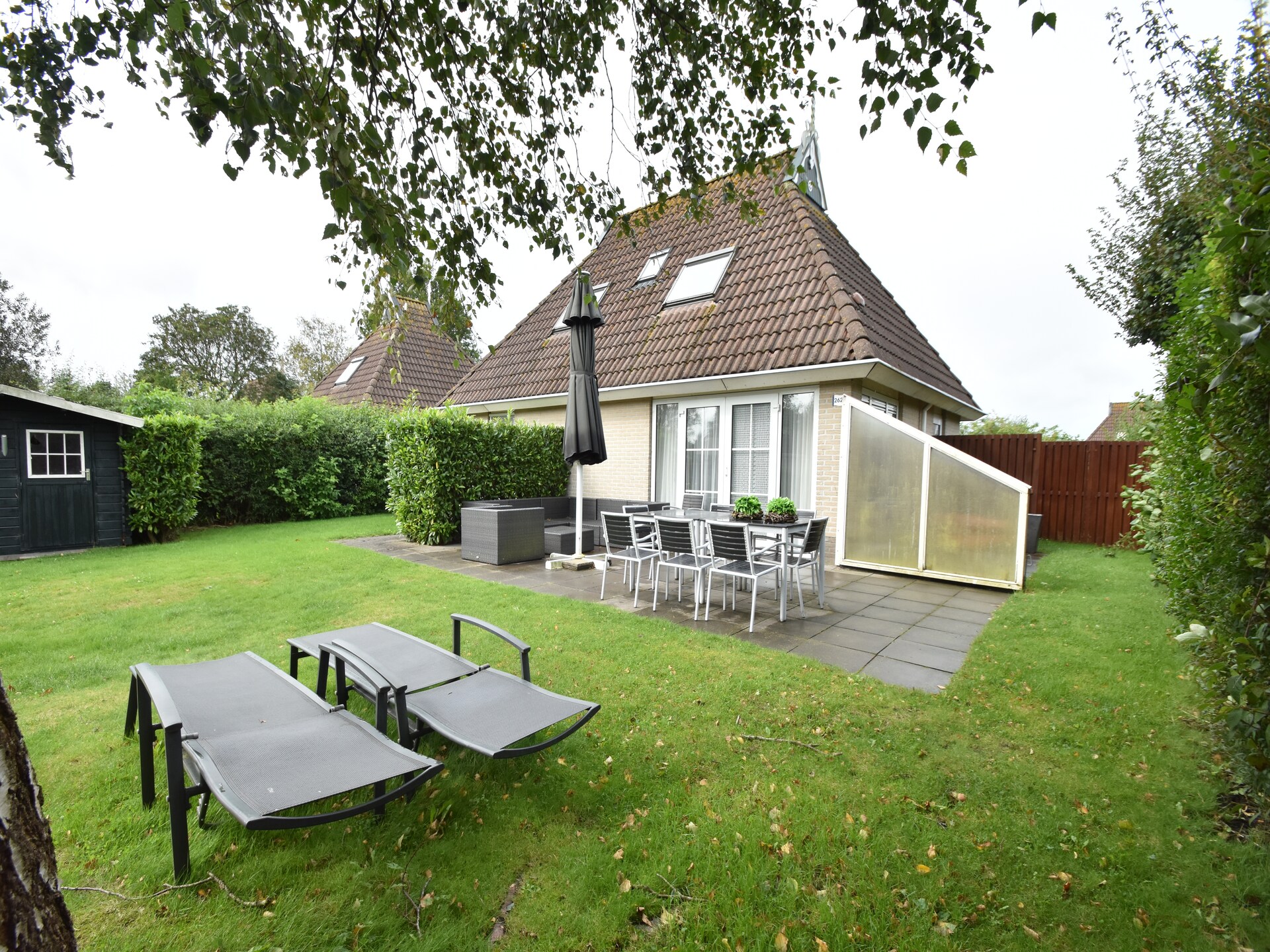 Wellness vakantiehuis aan het water in hartje Fries Merengebied - foto 13
