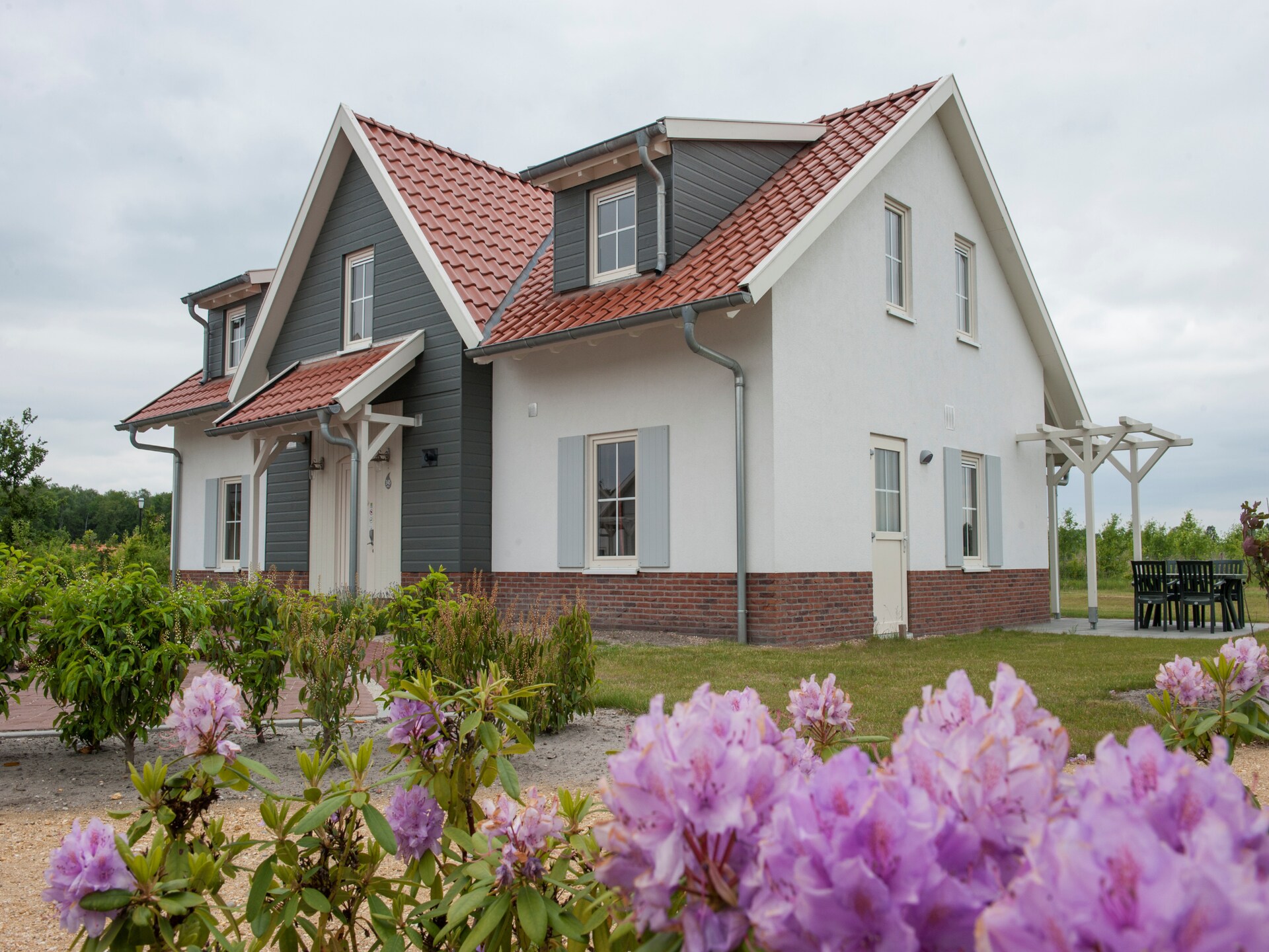 Luxe groepsvilla met sauna en gratis thermaalbaden in Arcen, Limburg - foto 6