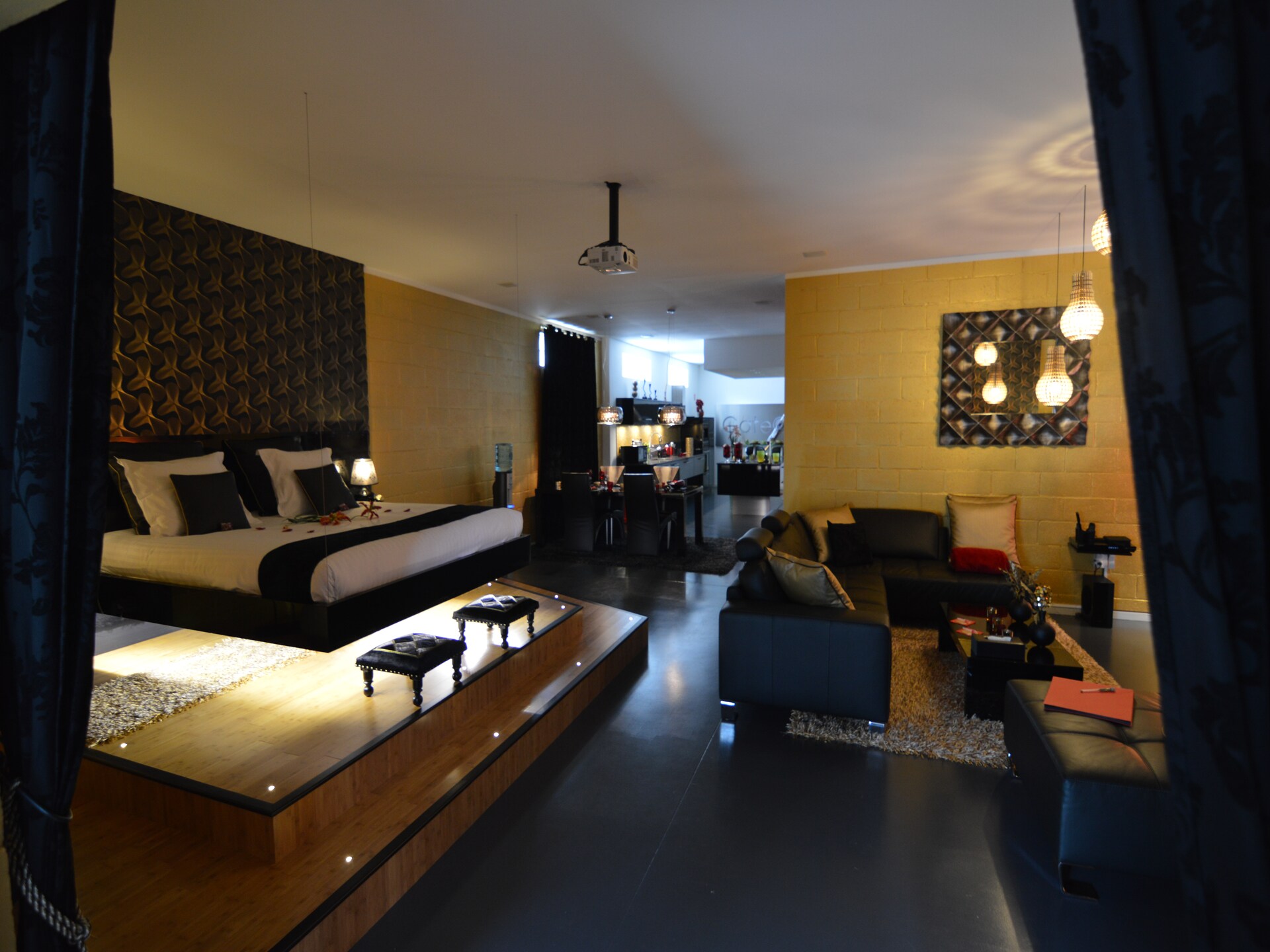 Op 1,0 km van centrum: Stijlvol wellnessvakantiehuis in Welkenraedt - foto 21