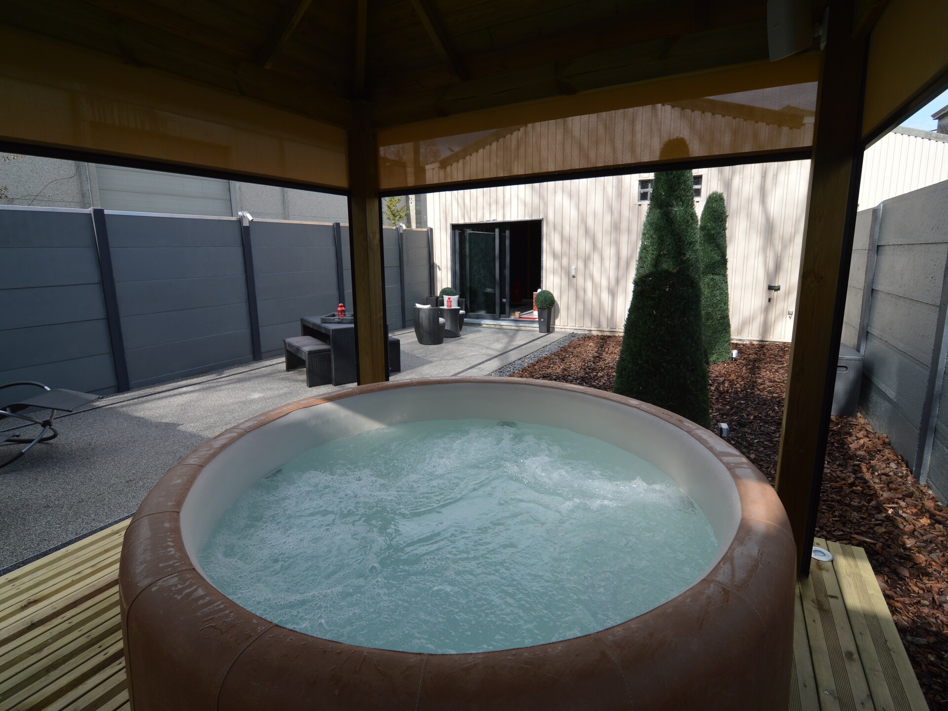 Op 1,0 km van centrum: Stijlvol wellnessvakantiehuis in Welkenraedt - foto 5