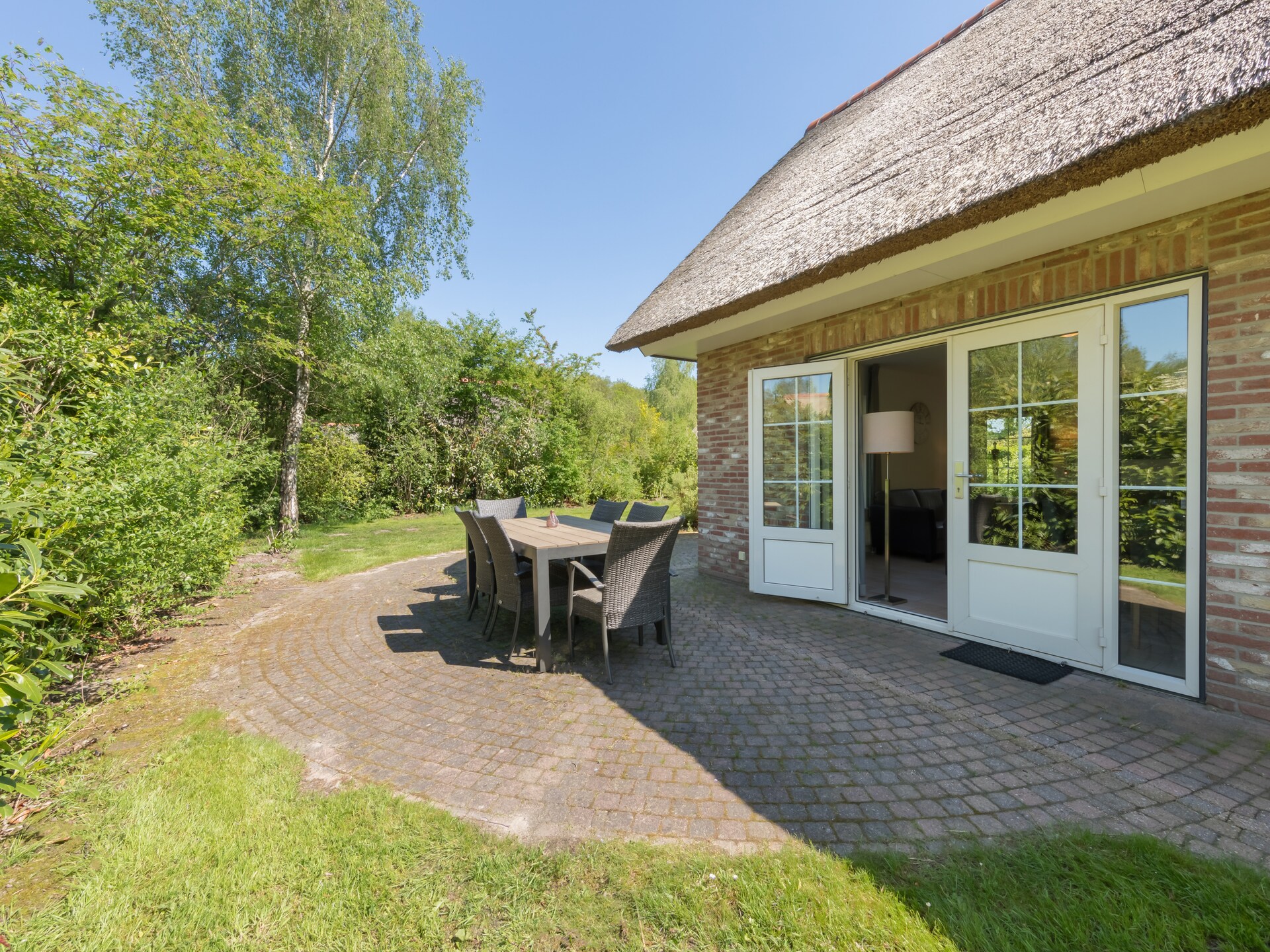 Rietgedekte 8-persoonsvilla in hartje Weerribben - foto 9
