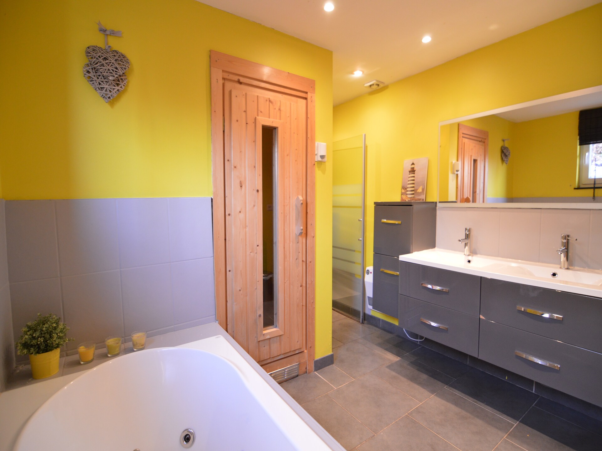 In het centrum van Malmedy: 6-persoons vakantiehuis met sauna en bubbelbad - foto 14