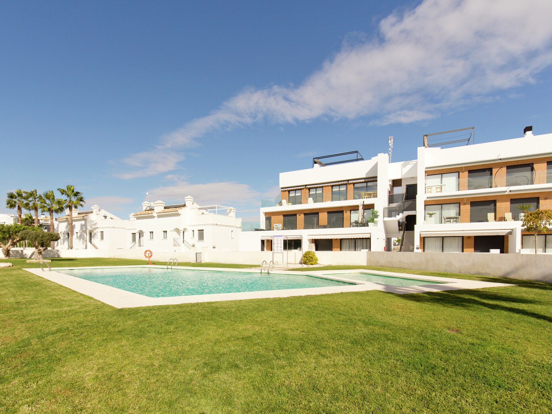 Zonovergoten vakantiehuis met zwembad nabij stranden Orihuela Costa - foto 4