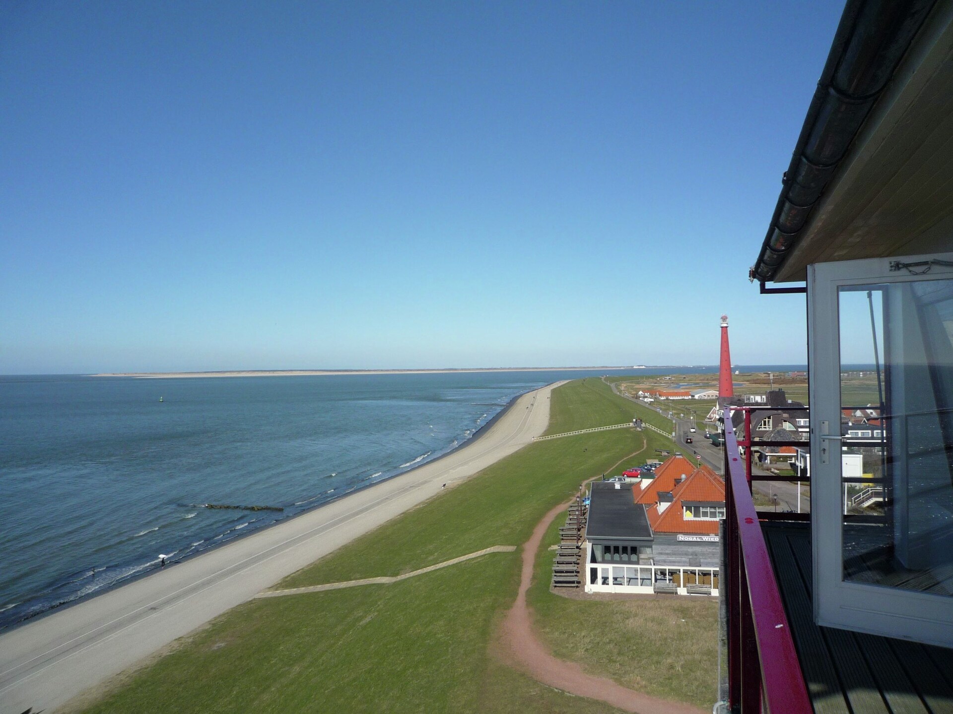Uniek overnachten in voormalige kustwachttoren met panoramisch zeezicht - foto 14