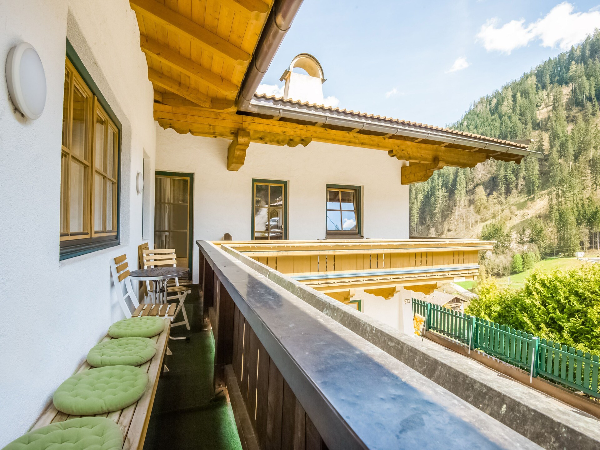 Op 1,0 km van het centrum: Sneeuwzeker appartement in Mayrhofen - foto 15