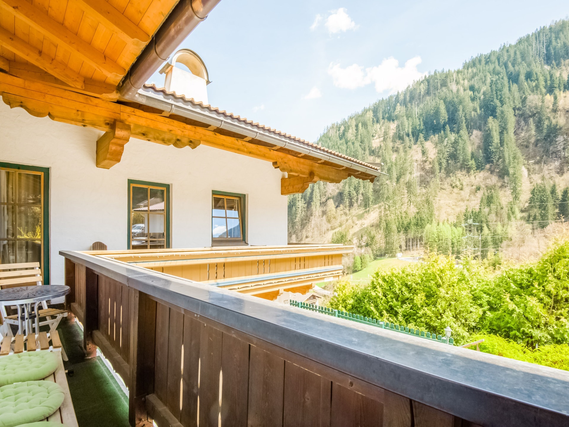 Op 1,0 km van het centrum: Sneeuwzeker appartement in Mayrhofen - foto 18