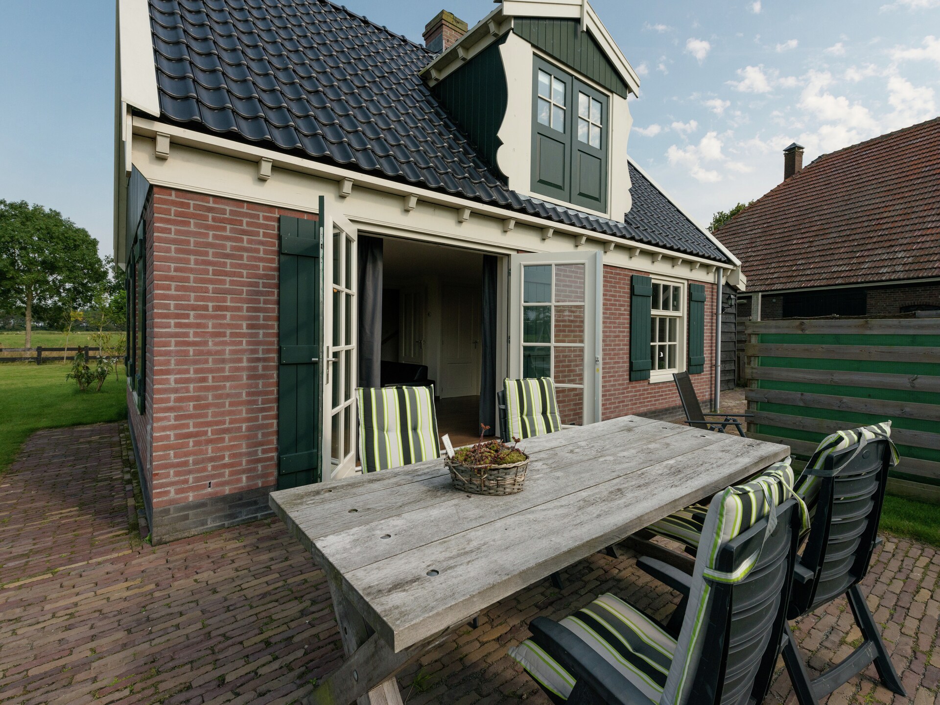 De Grutto: Ruim vakantiehuis met tuin nabij strand en Waddenzee - foto 20