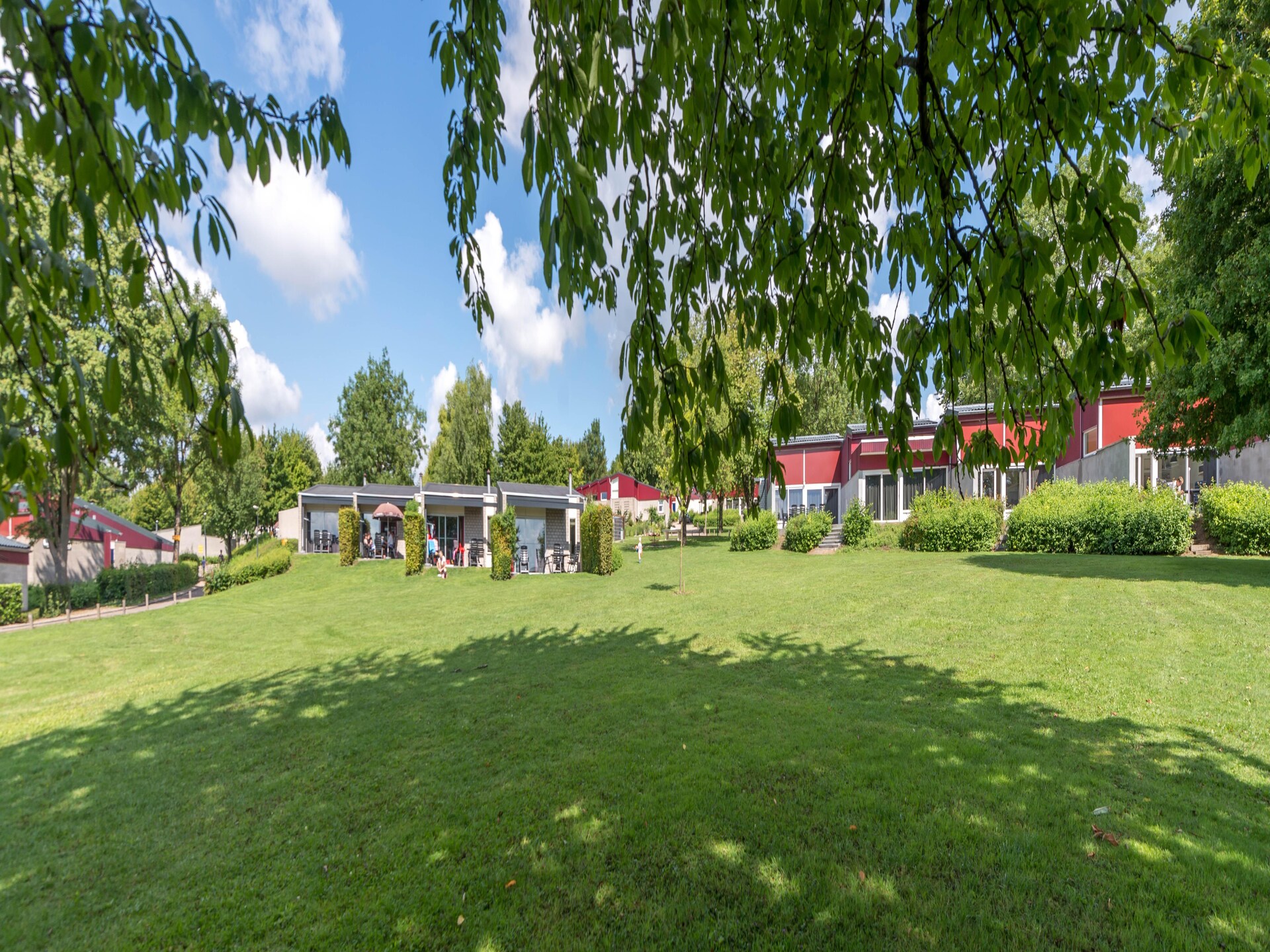 Halfvrijstaande bungalow in autovrij park, Zuid-Limburgse heuvels - foto 10