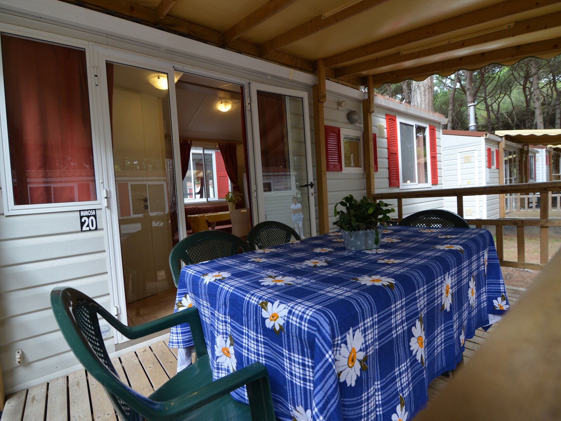 Stacaravan Mimosa op Podeltapark in Lido di Spina, 500m van zee - foto 18