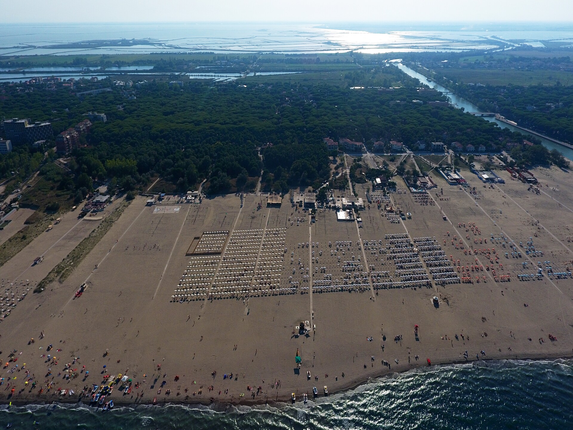 Stacaravan Mimosa op Podeltapark in Lido di Spina, 500m van zee - foto 29