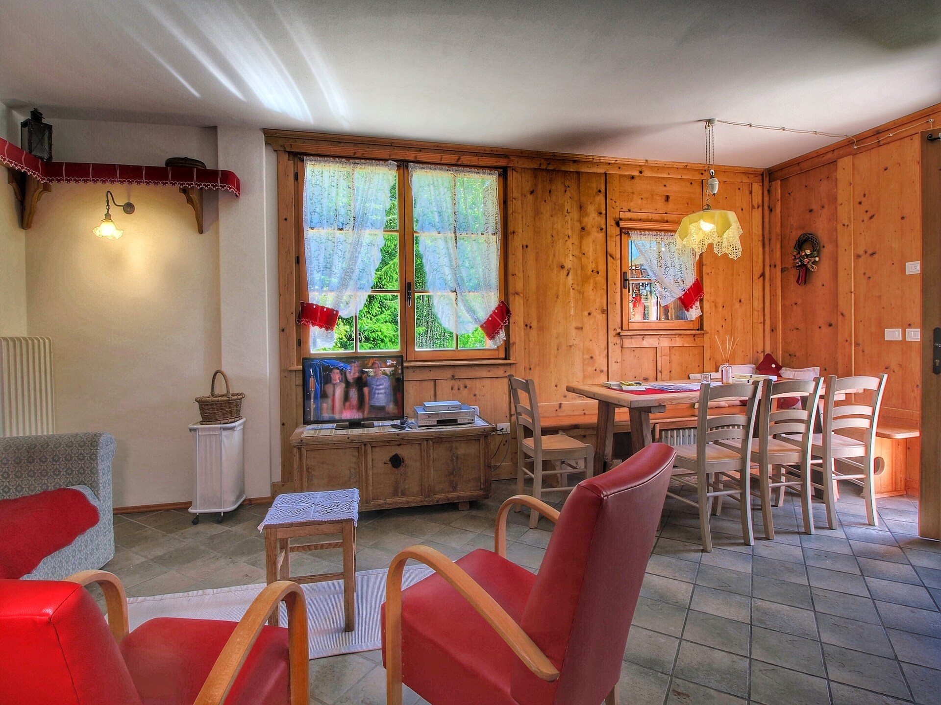 Landhuis Alette in Bellamonte: 9-persoons vakantiehuis met tuin en sauna - foto 5