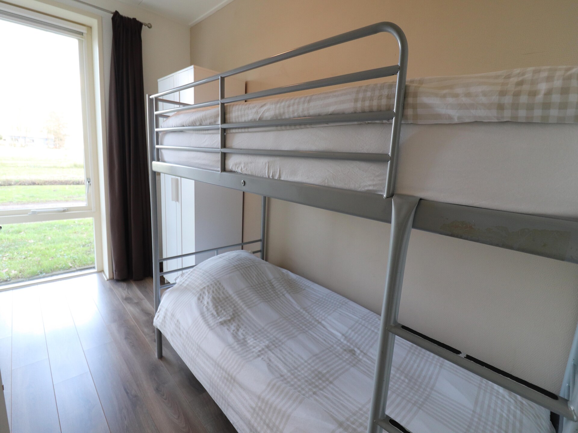Luxe vakantiehuis Berkenhof in Workum met weids uitzicht over Friese landerijen - foto 17