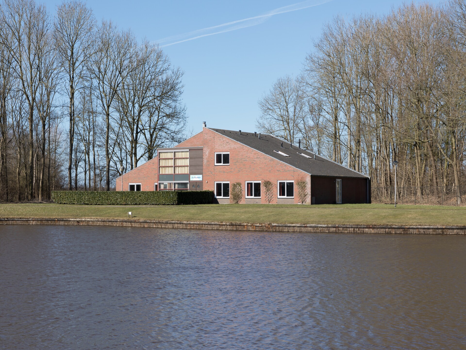 Groepsaccommodatie Hunzepark 10: luxe bungalow voor 36 personen aan Drentse vijver - foto 7