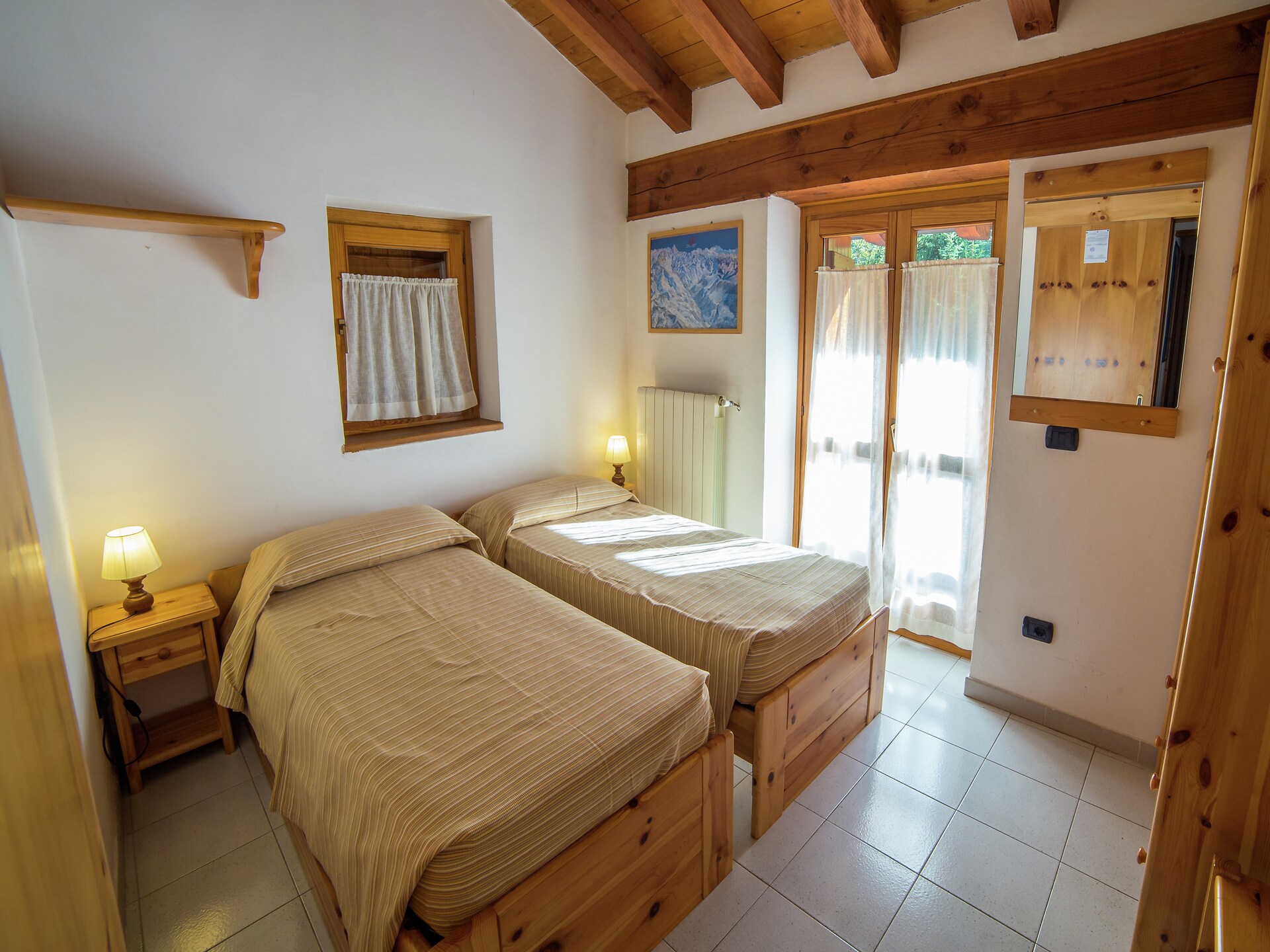 Op 300 m van de piste: Ruim appartement in centrum Antey-Saint-André - foto 3