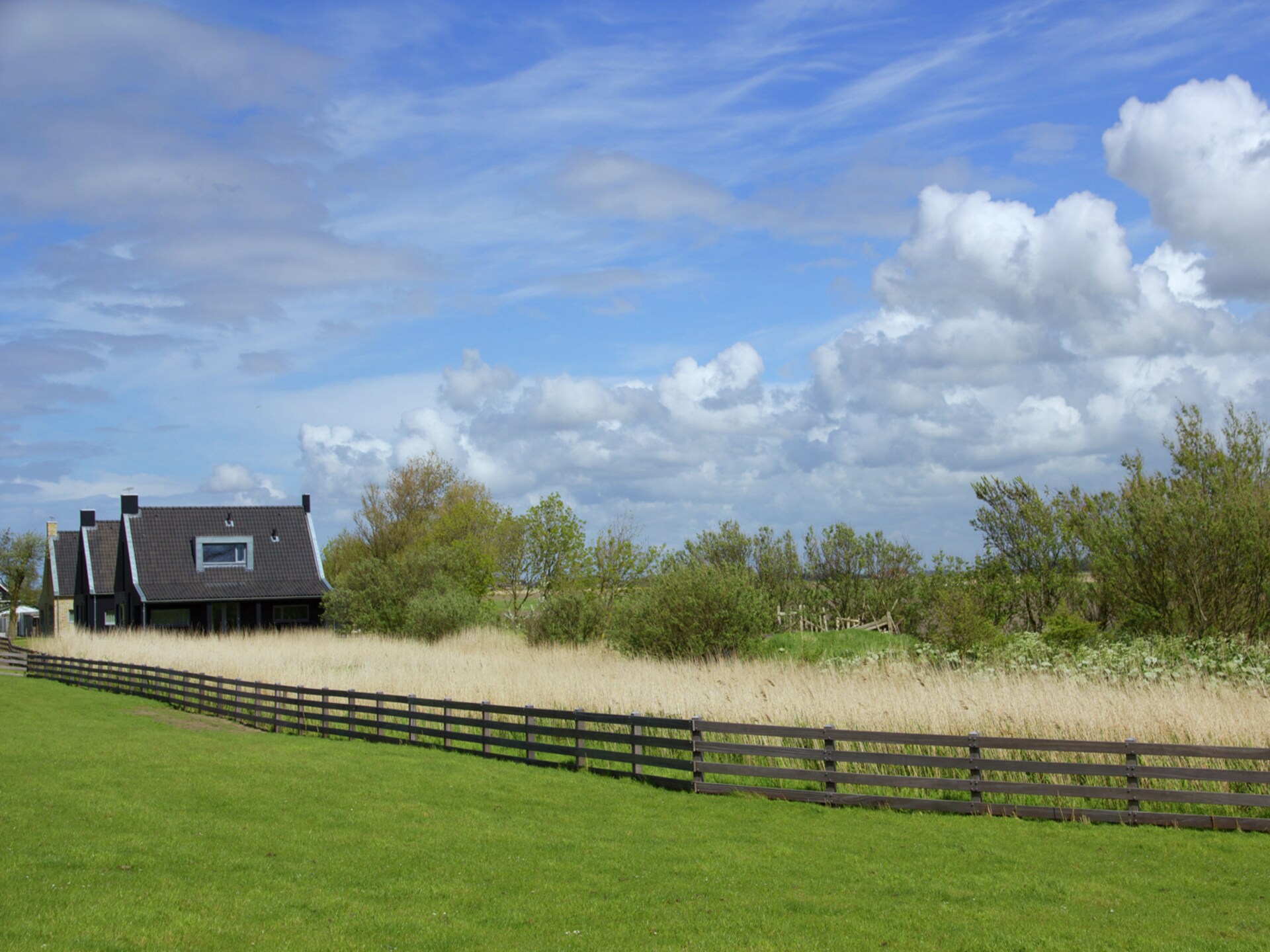 Vrijstaande kustvilla Tzummarum, 4 slaapkamers, tuin, huisdieren welkom - foto 33