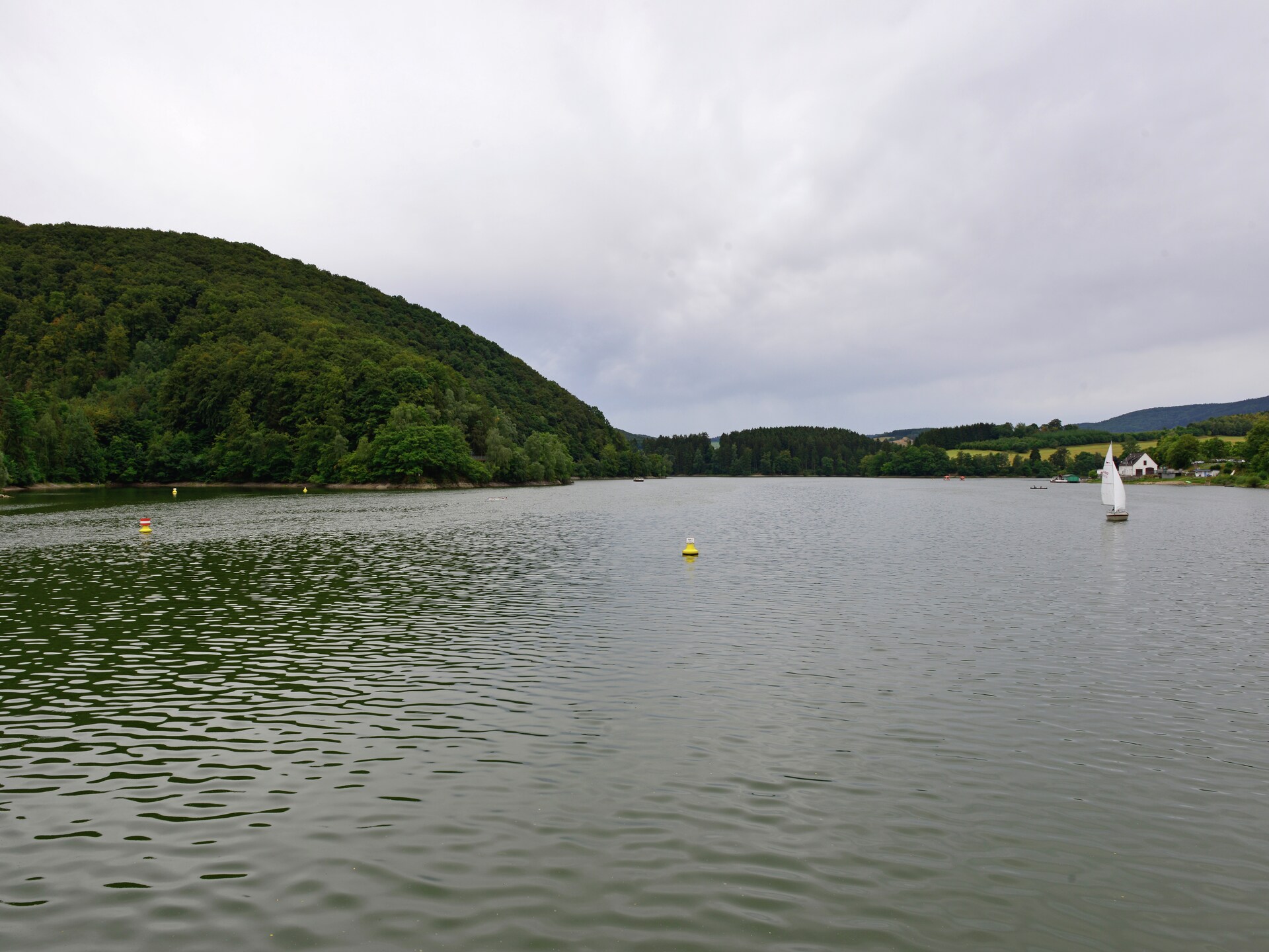 Aan het meer: Rustgevend appartement in het centrum van Diemelsee - foto 27