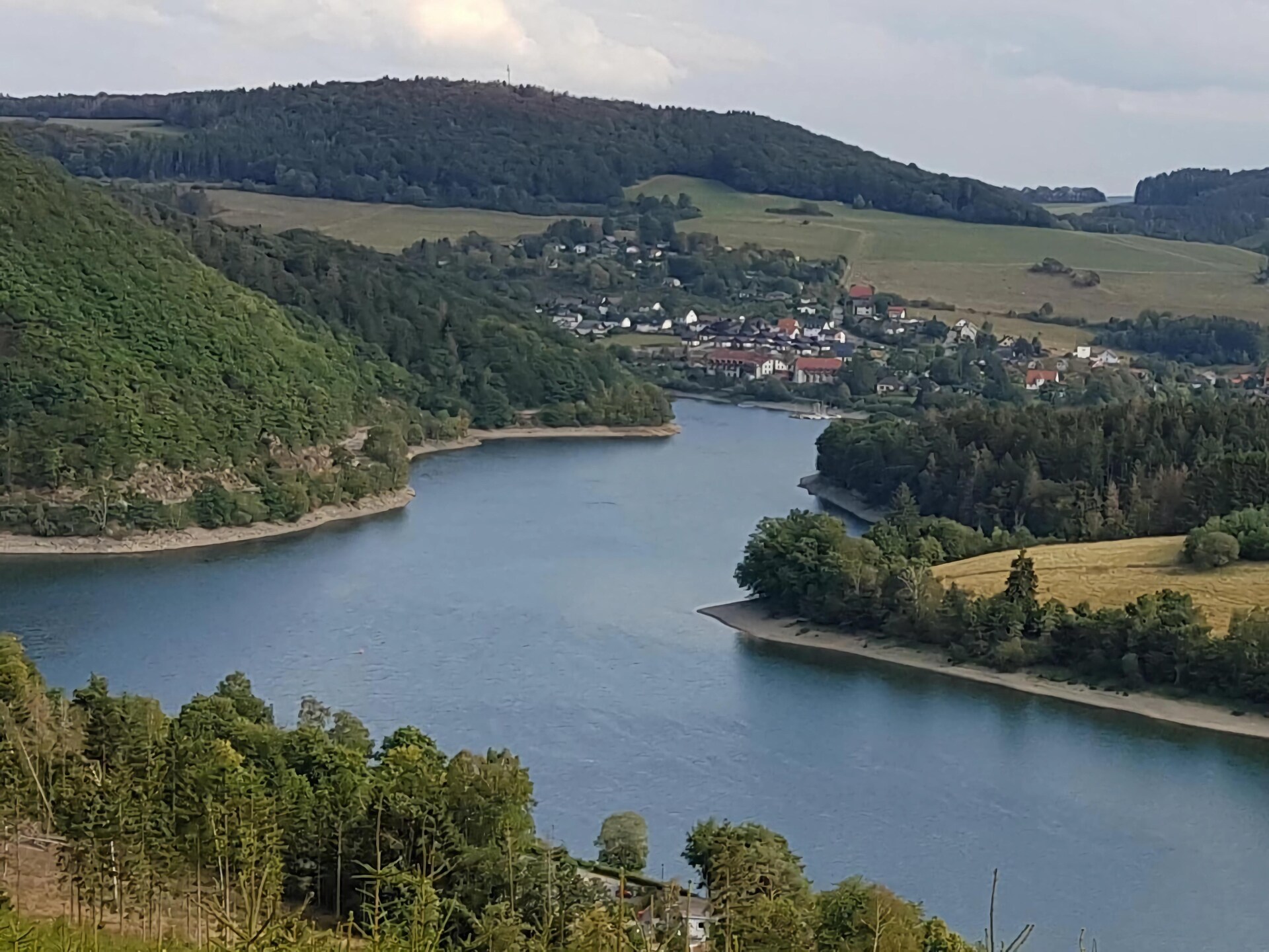 Aan het meer: Rustgevend appartement in het centrum van Diemelsee - foto 21