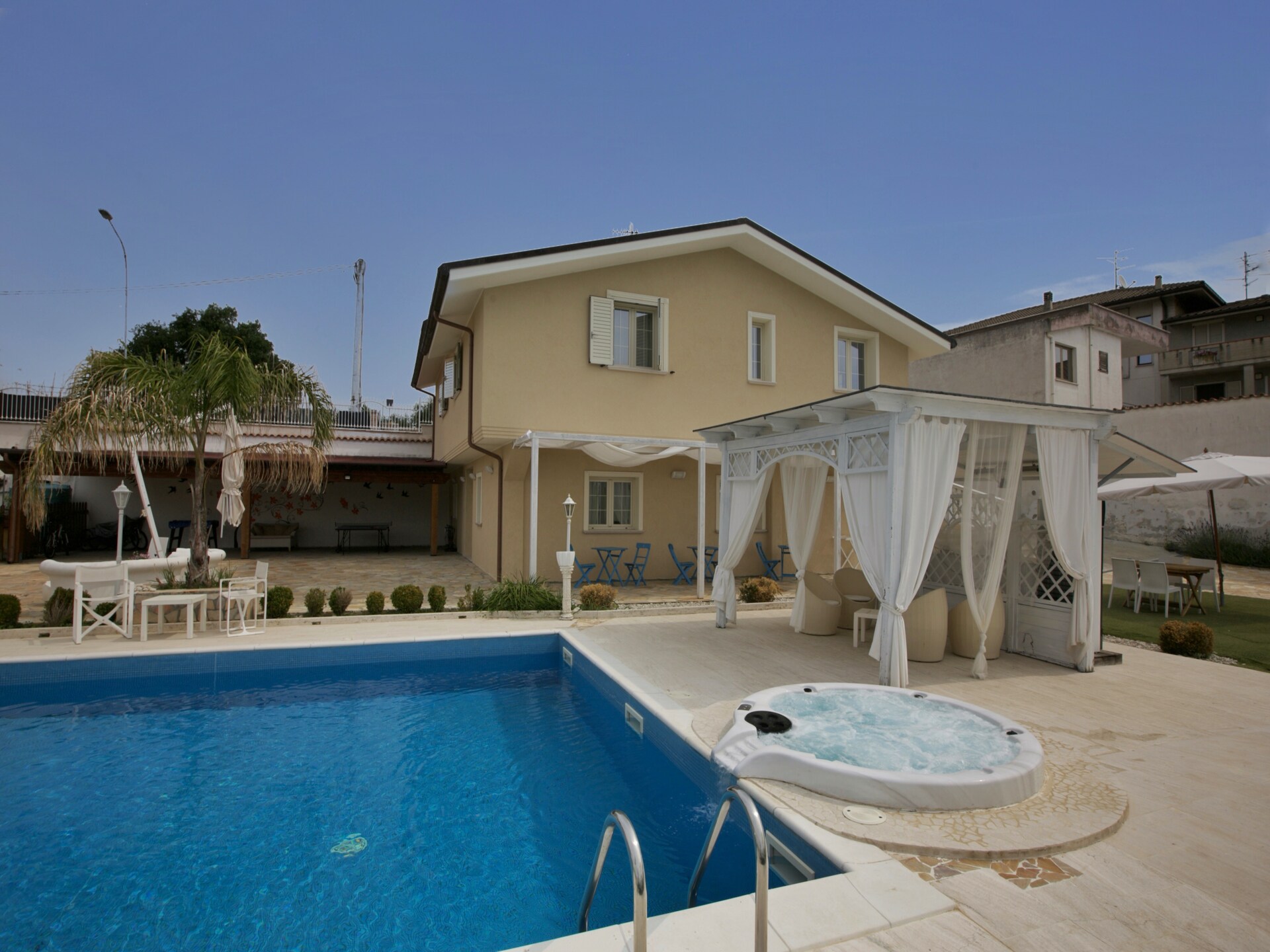 Landhuis Ninfea in Sant'Omero met uitzicht op de Abruzzese heuvels - foto 9