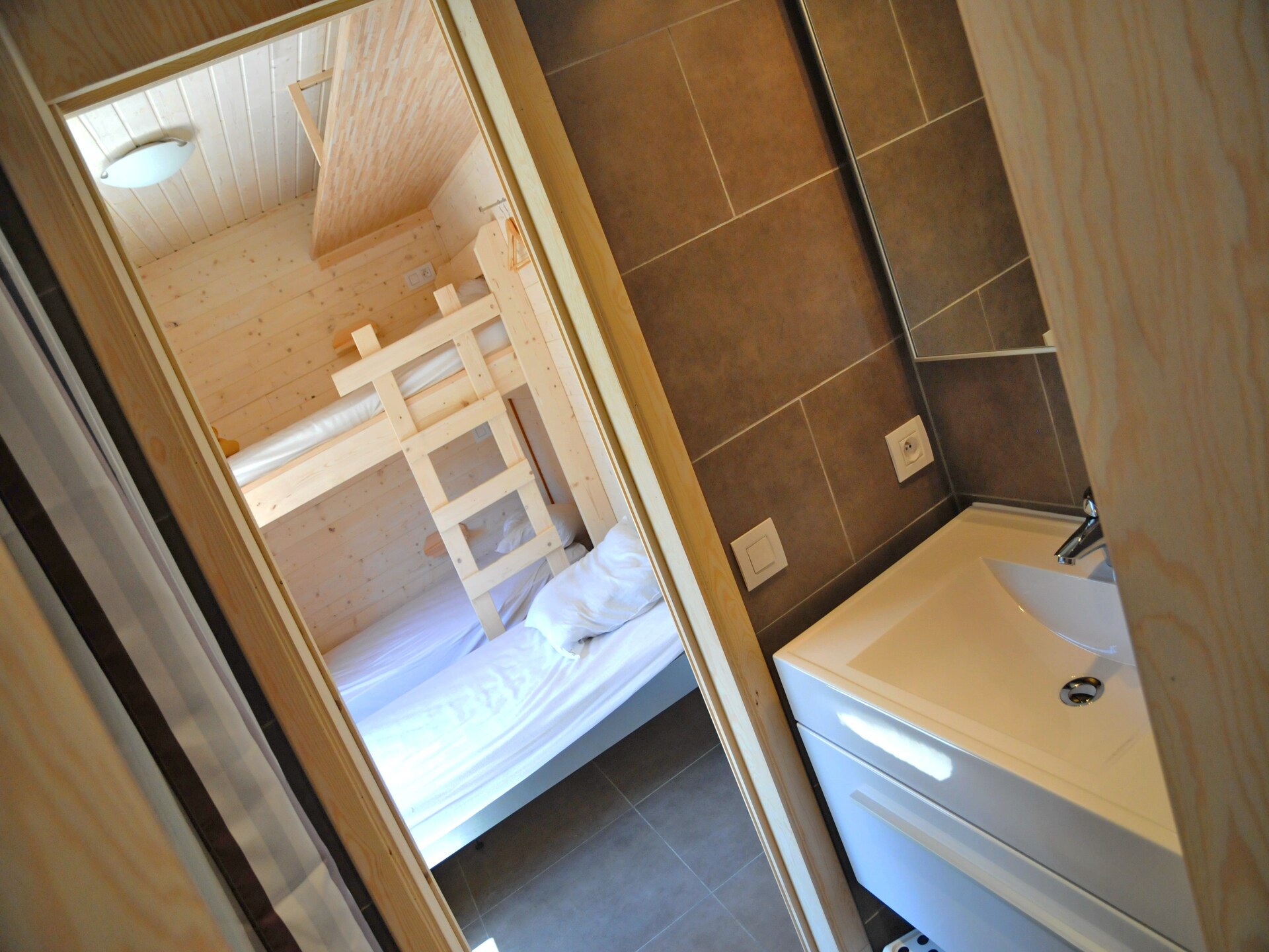 Ruim chalet voor 12 personen met sauna en privétuin in La Roche-en-Ardenne - foto 14