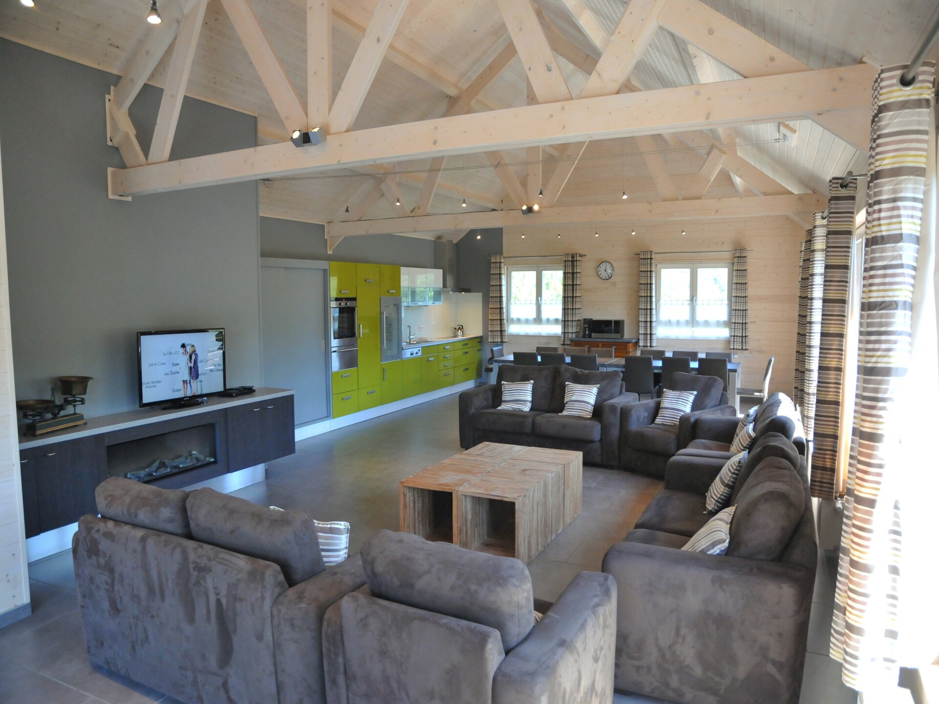 Ruim chalet voor 12 personen met sauna en privétuin in La Roche-en-Ardenne - foto 2