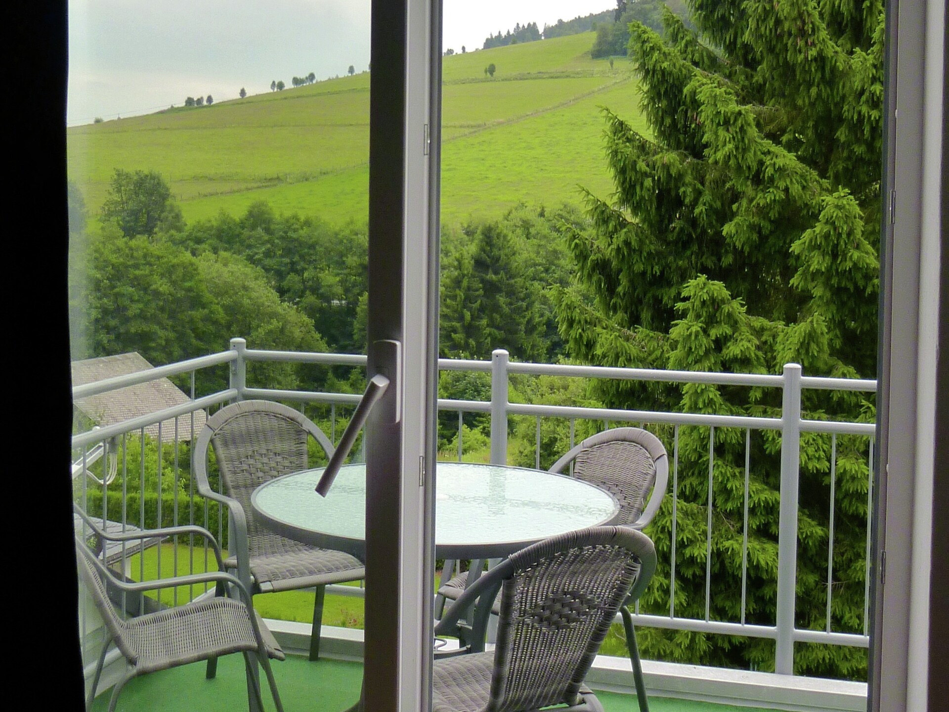 Ruim appartement voor 9 personen direct aan de skipiste in Willingen - foto 5
