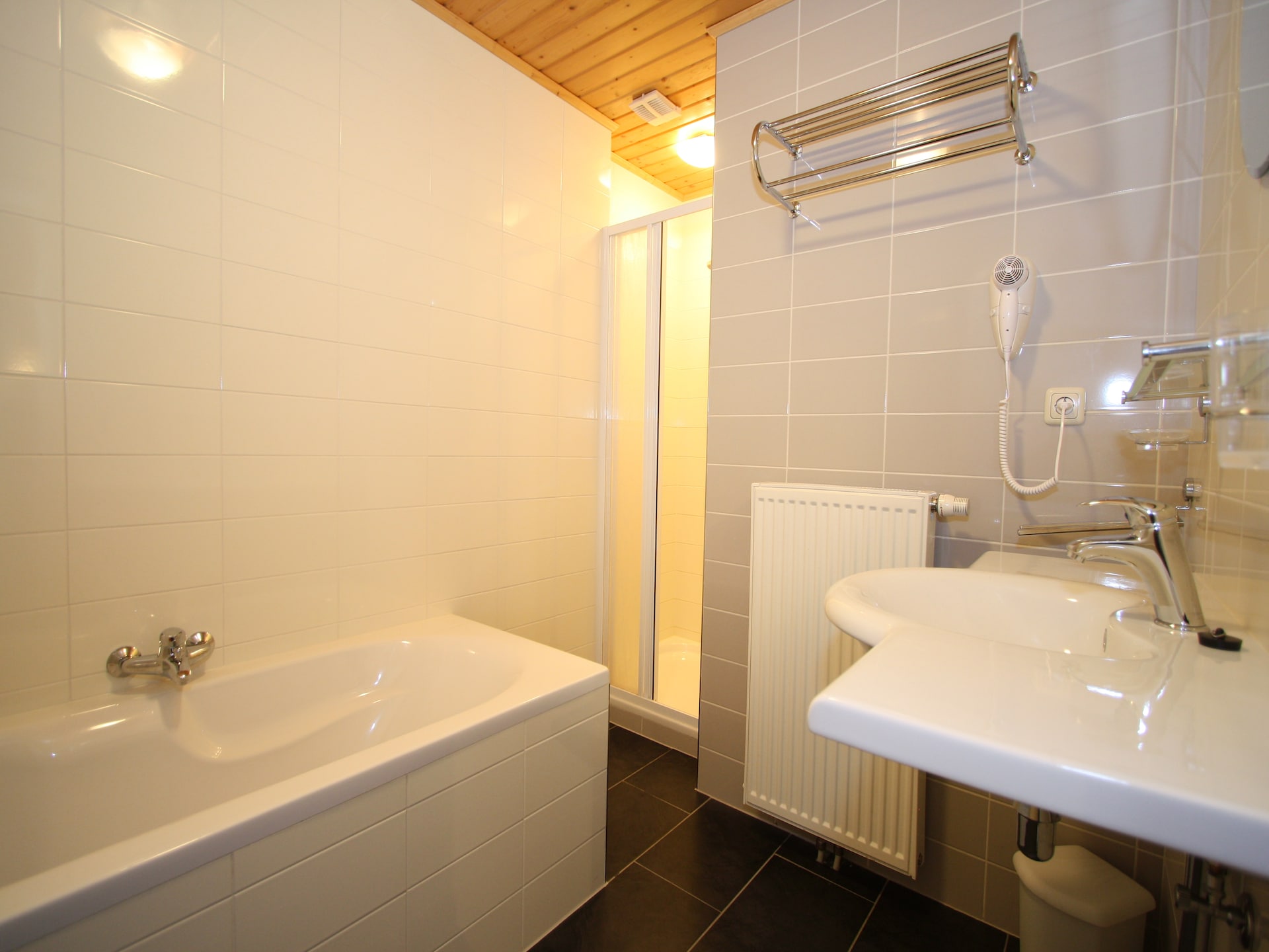 Op 800 m van de piste: ruim appartement in Sankt Michael im Lungau - foto 13