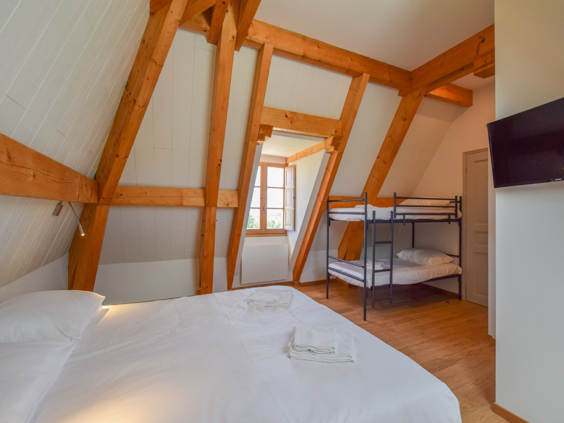 10-persoons landhuis met privézwembad in St. Medard D'excideuil - foto 17