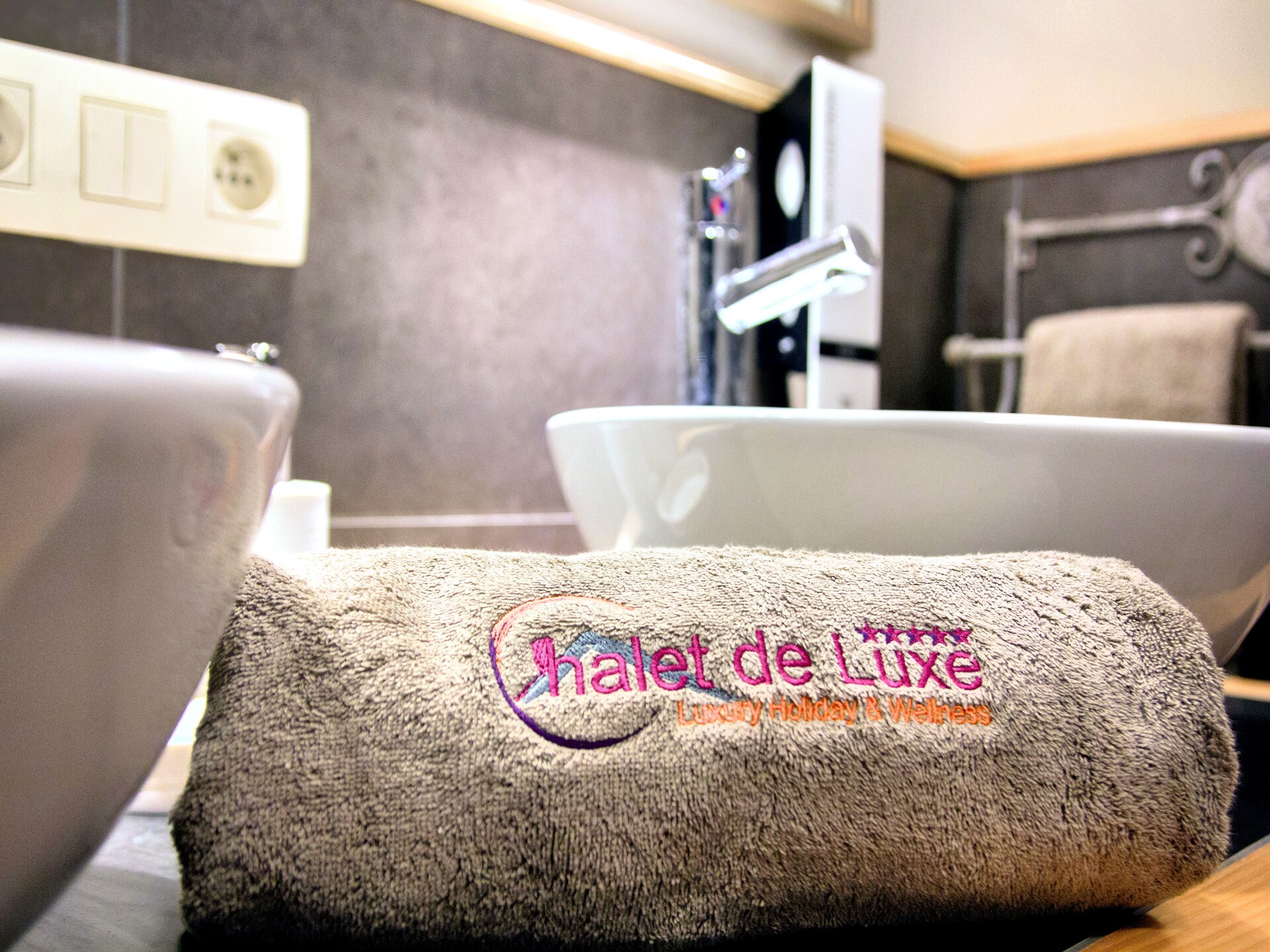Valentina Lodge: Luxe chalet met sauna en bubbelbad in de Ardennen - foto 31