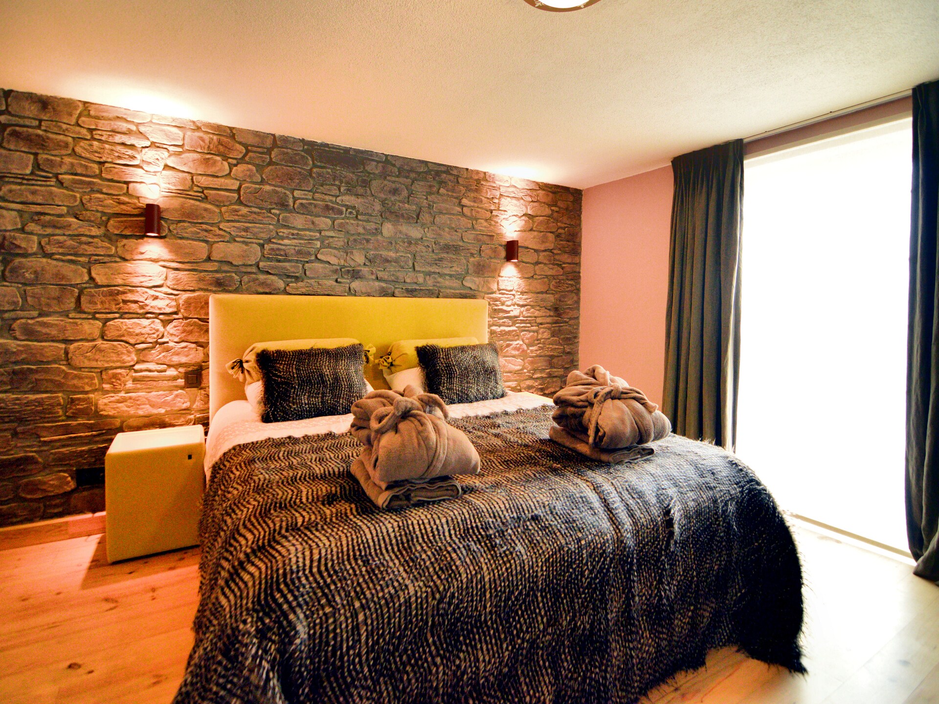 Valentina Lodge: Luxe chalet met sauna en bubbelbad in de Ardennen - foto 23