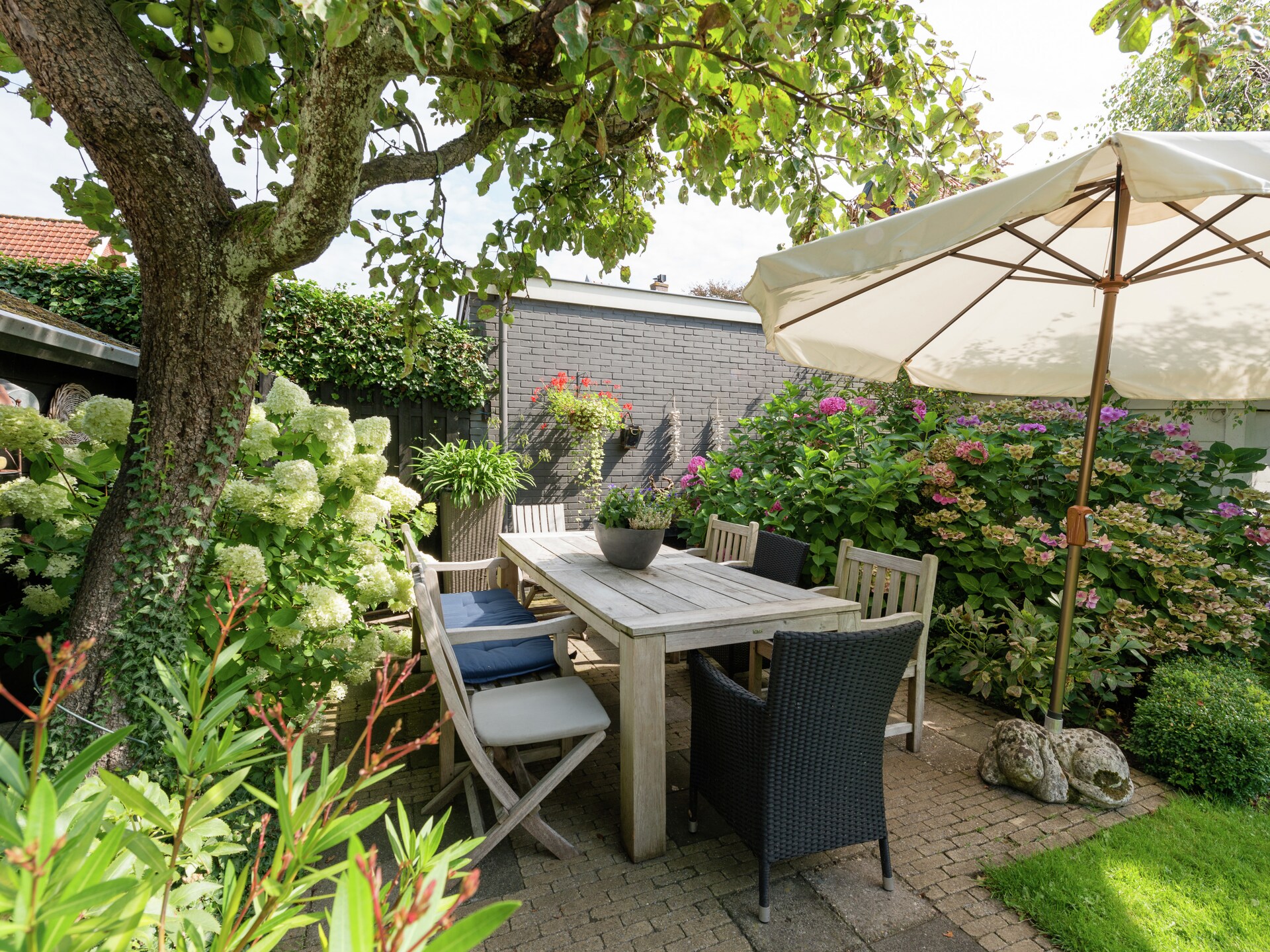 Hof van Craeck I: Stijlvol appartement in artistiek Bergen, vlakbij bos en strand - foto 5