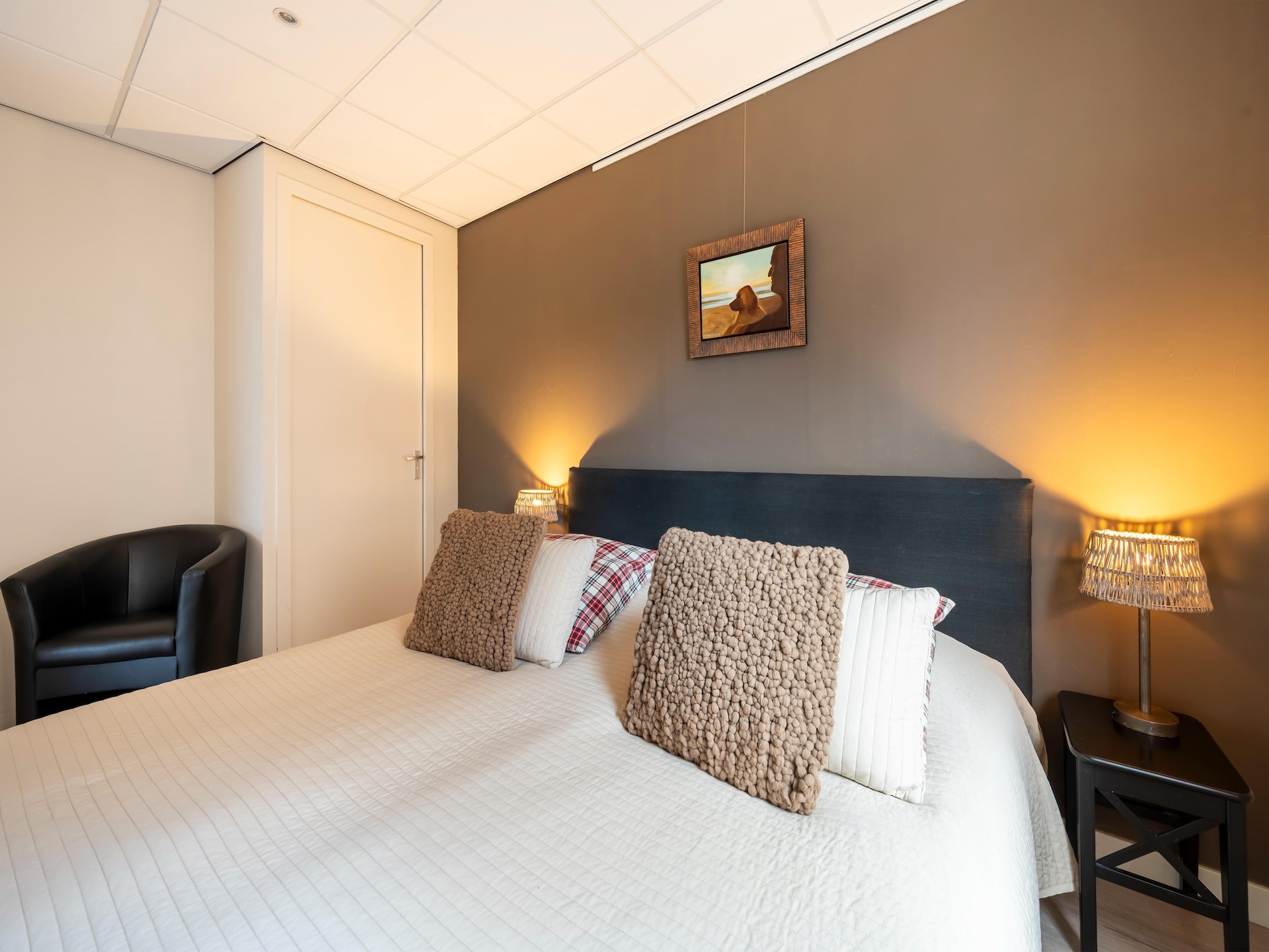 Hof van Craeck I: Stijlvol appartement in artistiek Bergen, vlakbij bos en strand - foto 16