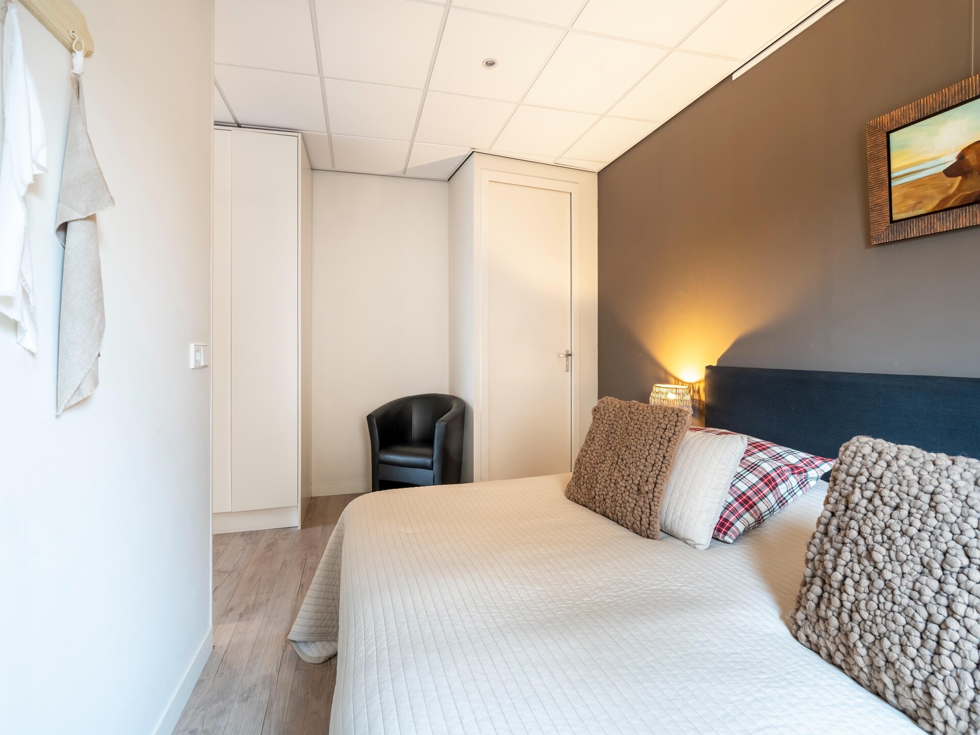 Hof van Craeck I: Stijlvol appartement in artistiek Bergen, vlakbij bos en strand - foto 17