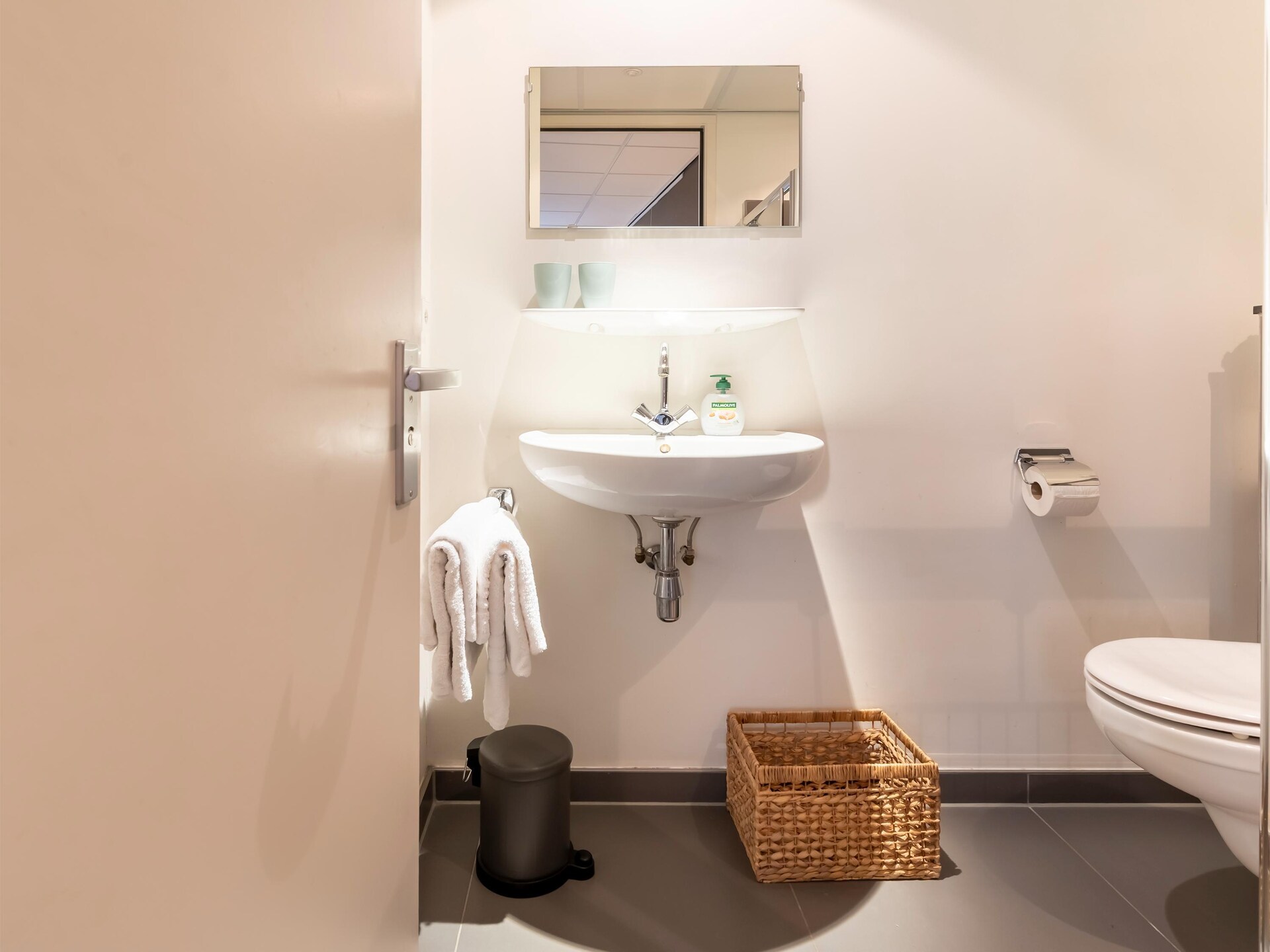 Hof van Craeck I: Stijlvol appartement in artistiek Bergen, vlakbij bos en strand - foto 22