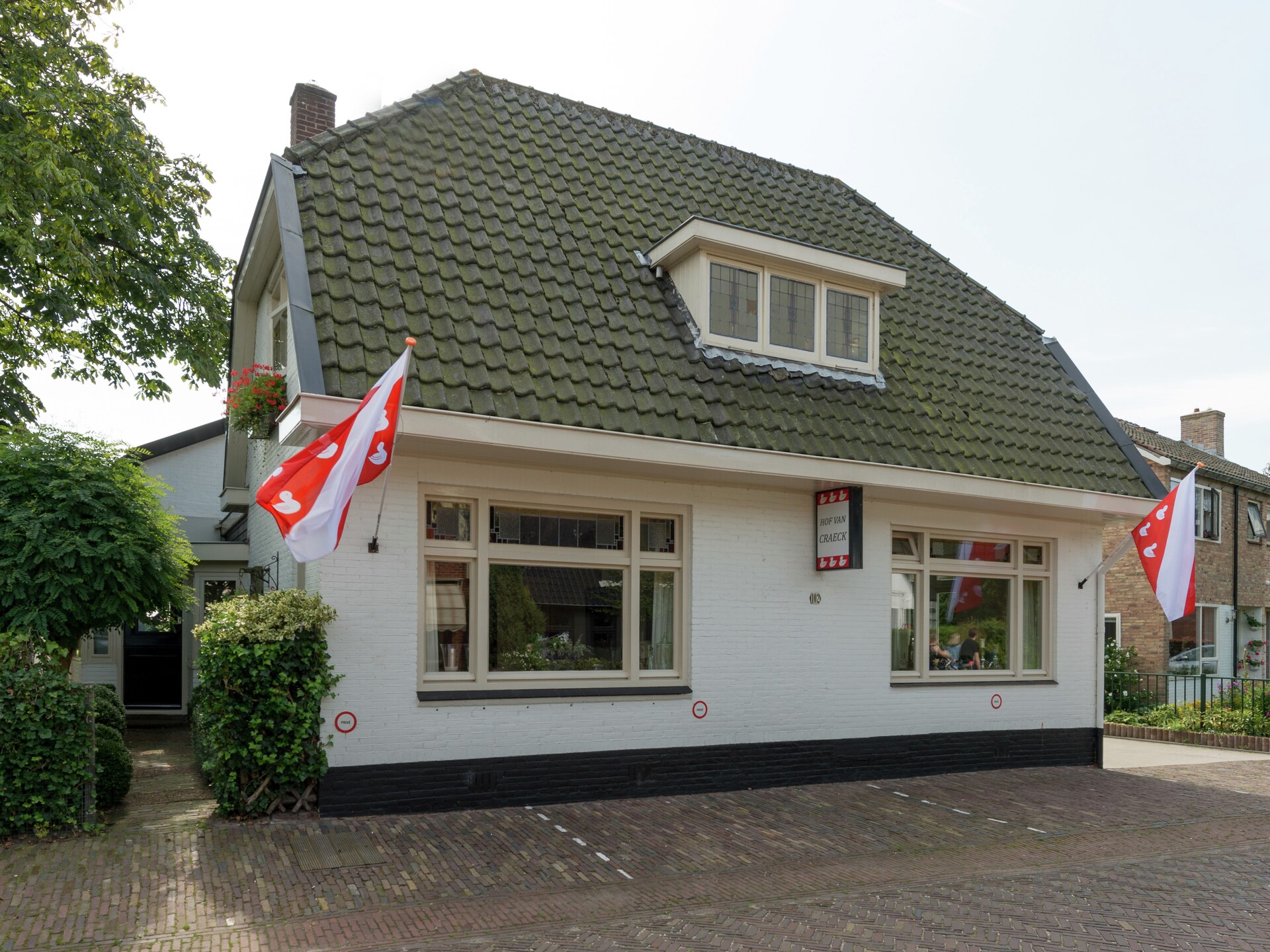 Hof van Craeck III – Stijlvol appartement in hartje Bergen met tuin - foto 8