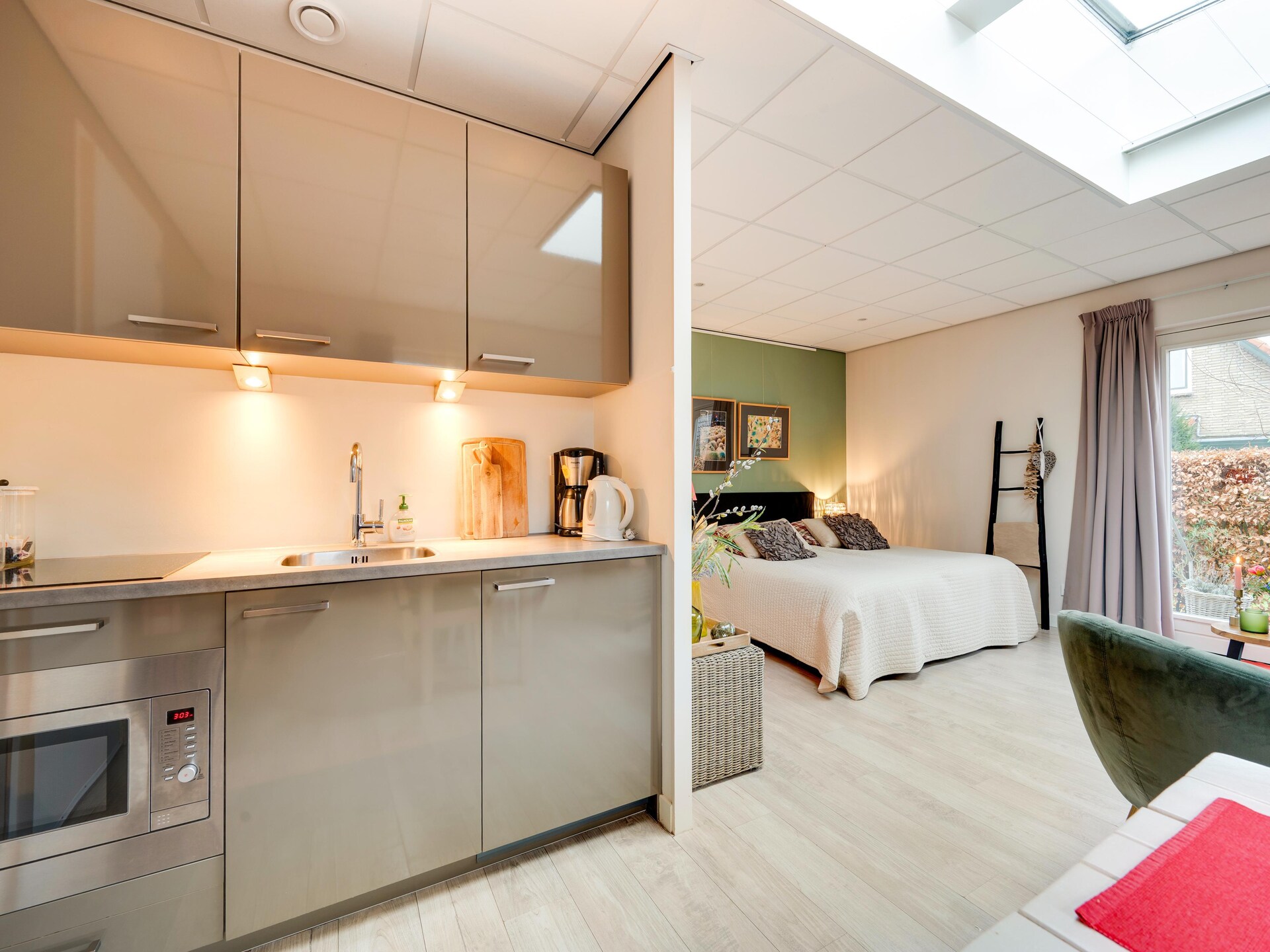 Hof van Craeck III – Stijlvol appartement in hartje Bergen met tuin - foto 16