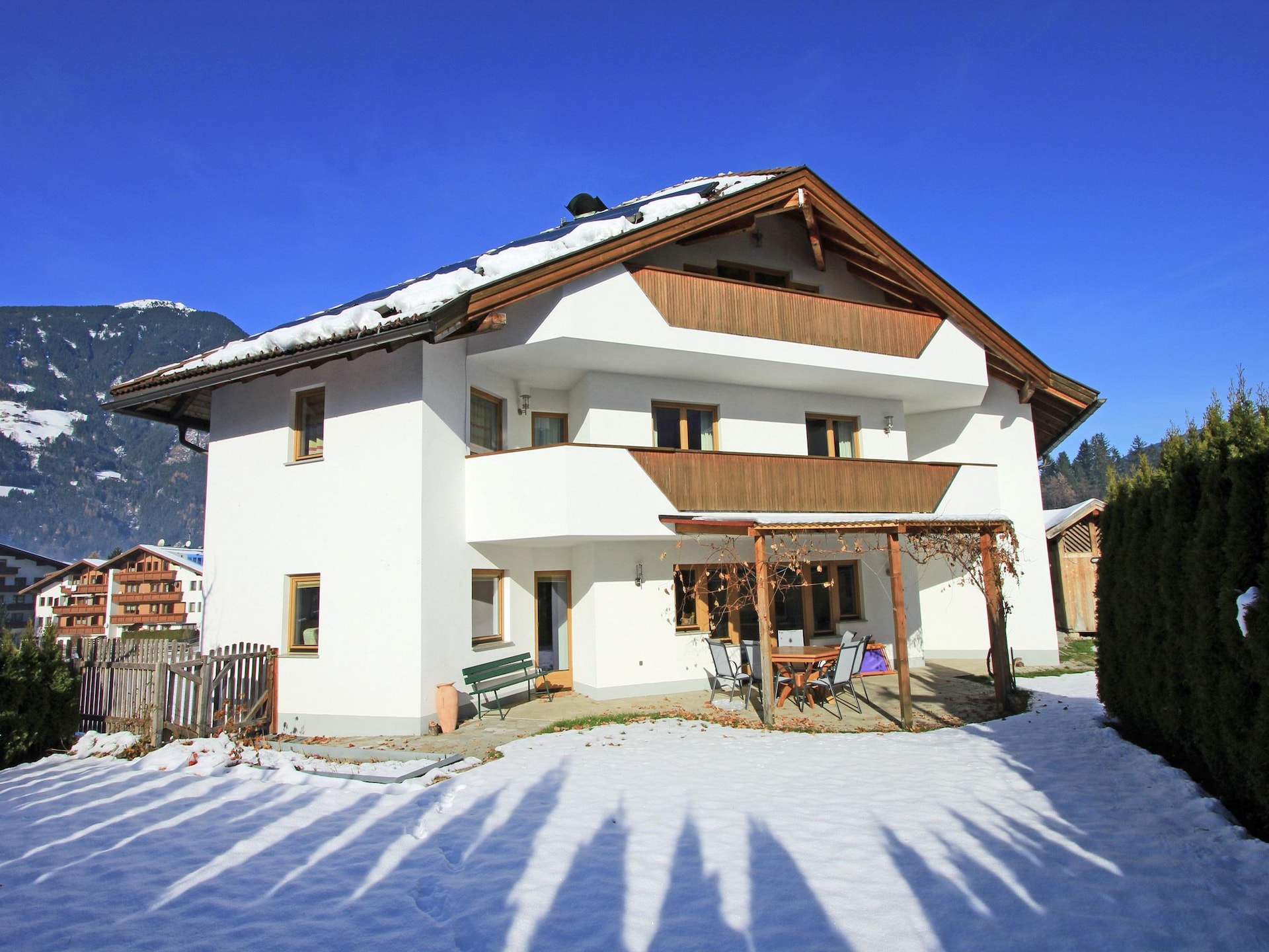 Op 1,0 km van het meer: ruim appartement in Kaltenbach aan de piste - foto 9