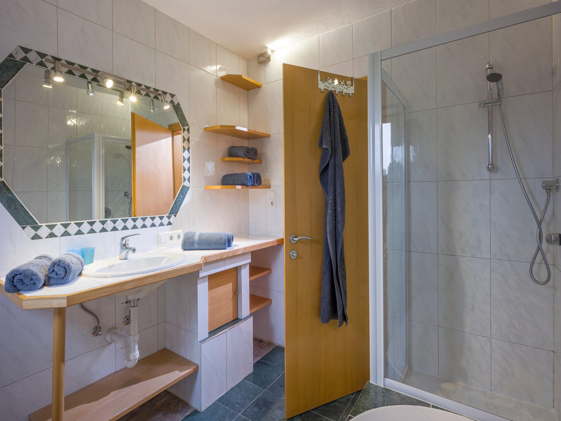 Ruim appartement in Kaltenbach met bergzicht, nabij skilift en zwembad - foto 14